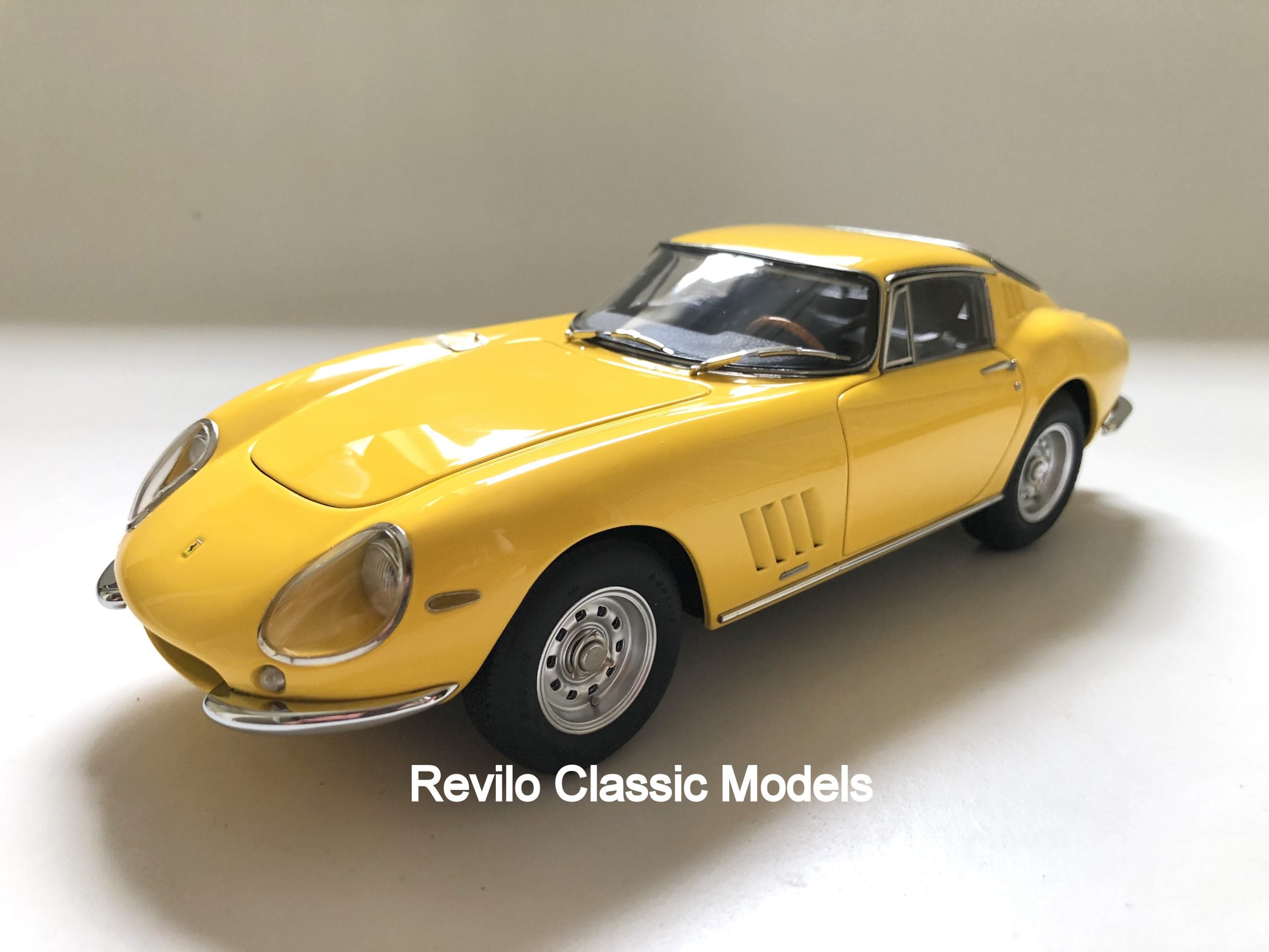 CMC M240 1:18 Ferrari 275 GTB/C Módena Amarillo Edición Limitada