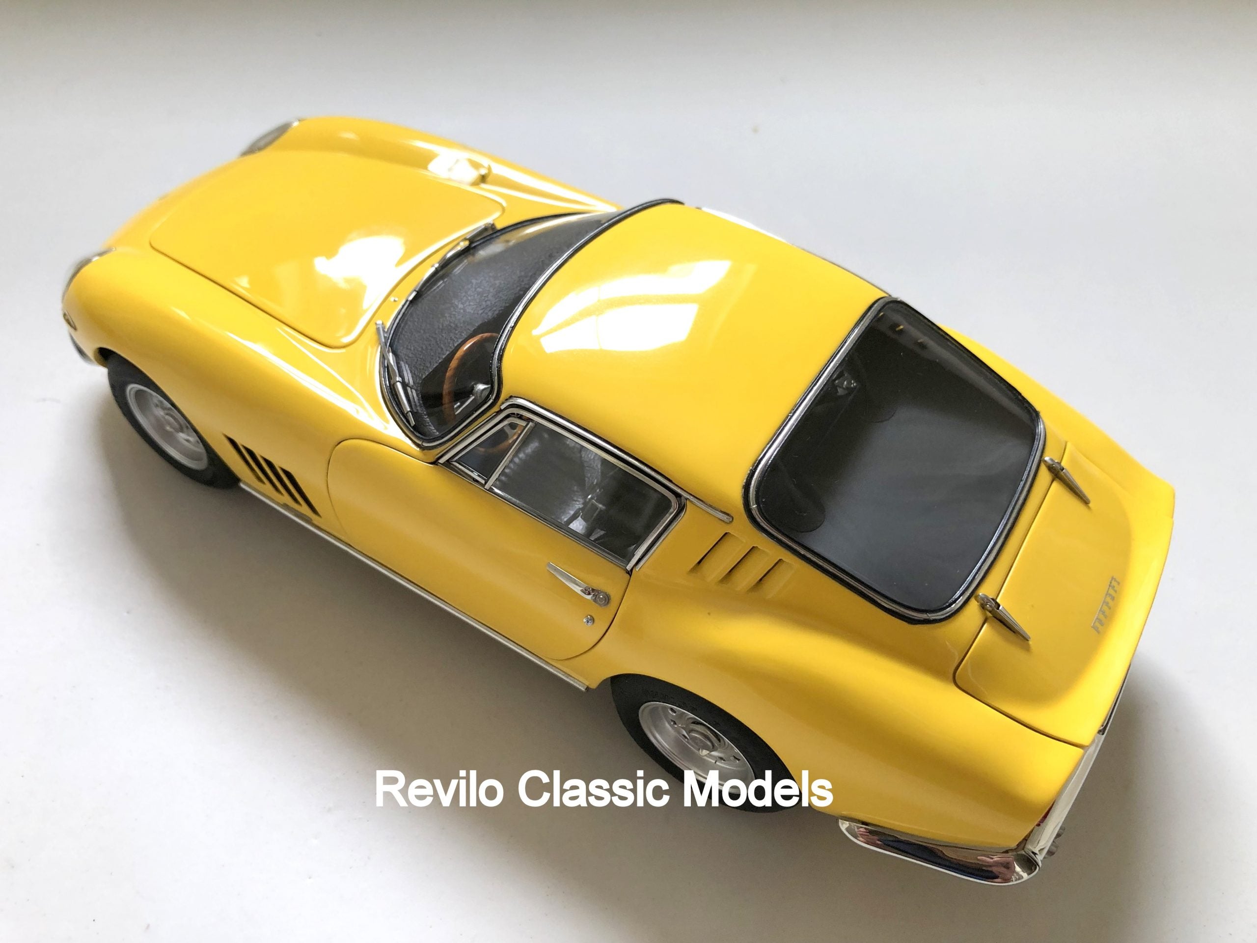 CMC M240 1:18 Ferrari 275 GTB/C Módena Amarillo Edición Limitada