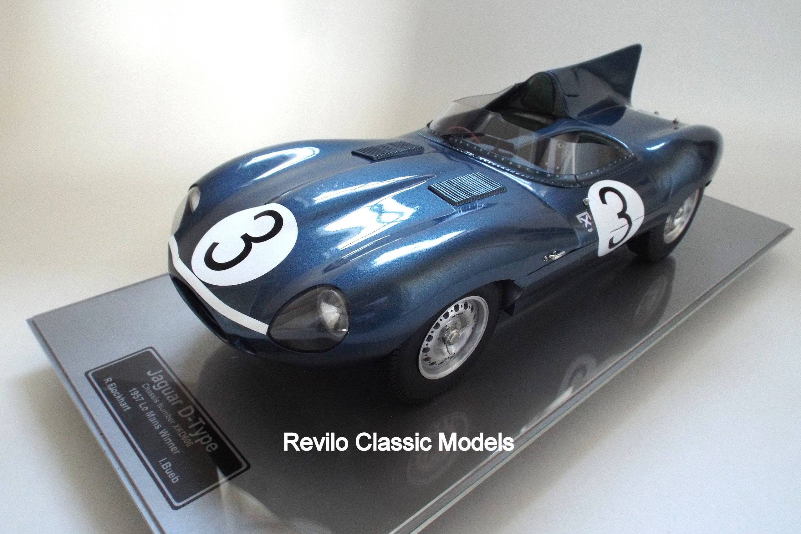 Jaguar D Type 1957 1:8 scale by Javan Smith