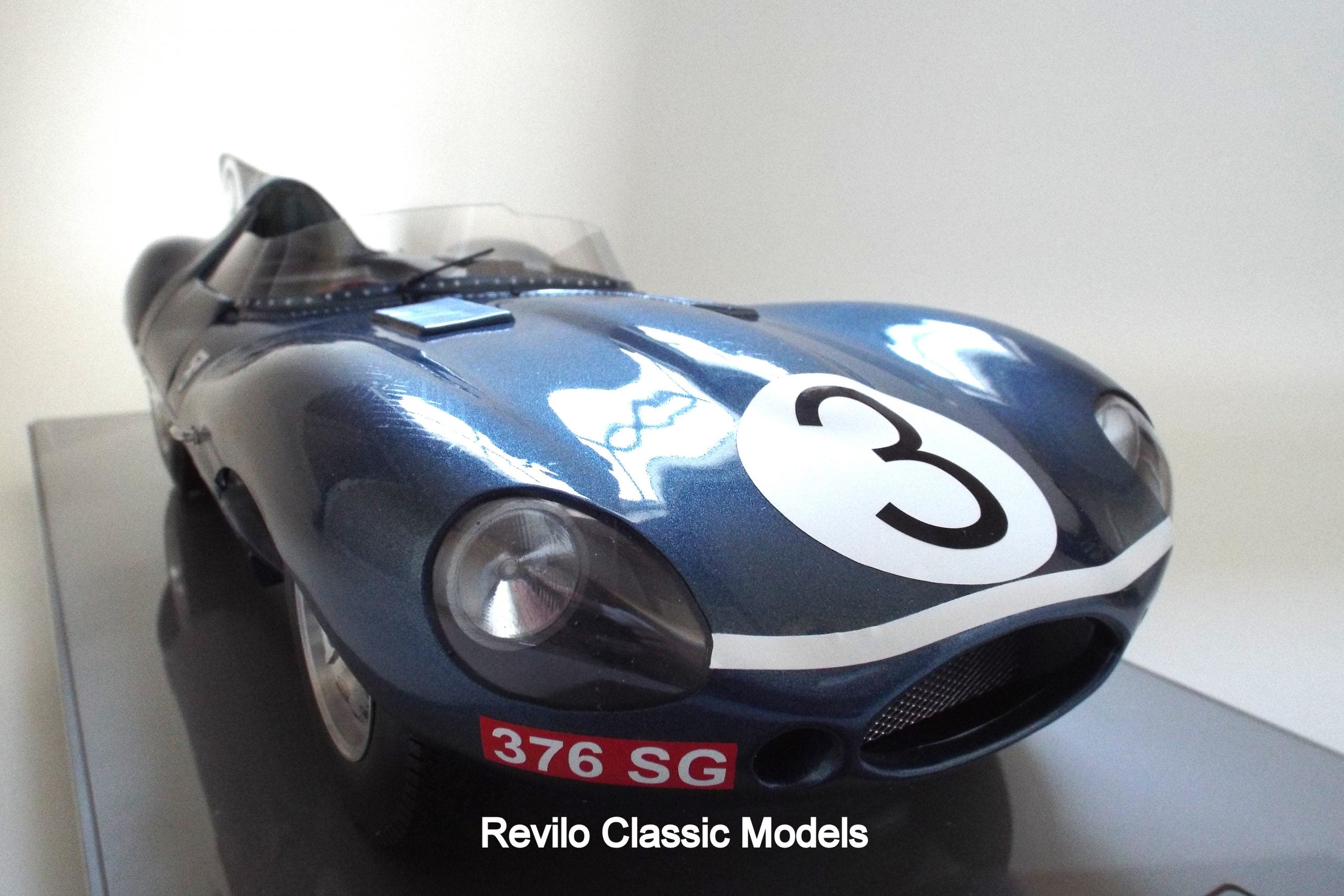 Jaguar D Type 1957 1:8 scale by Javan Smith