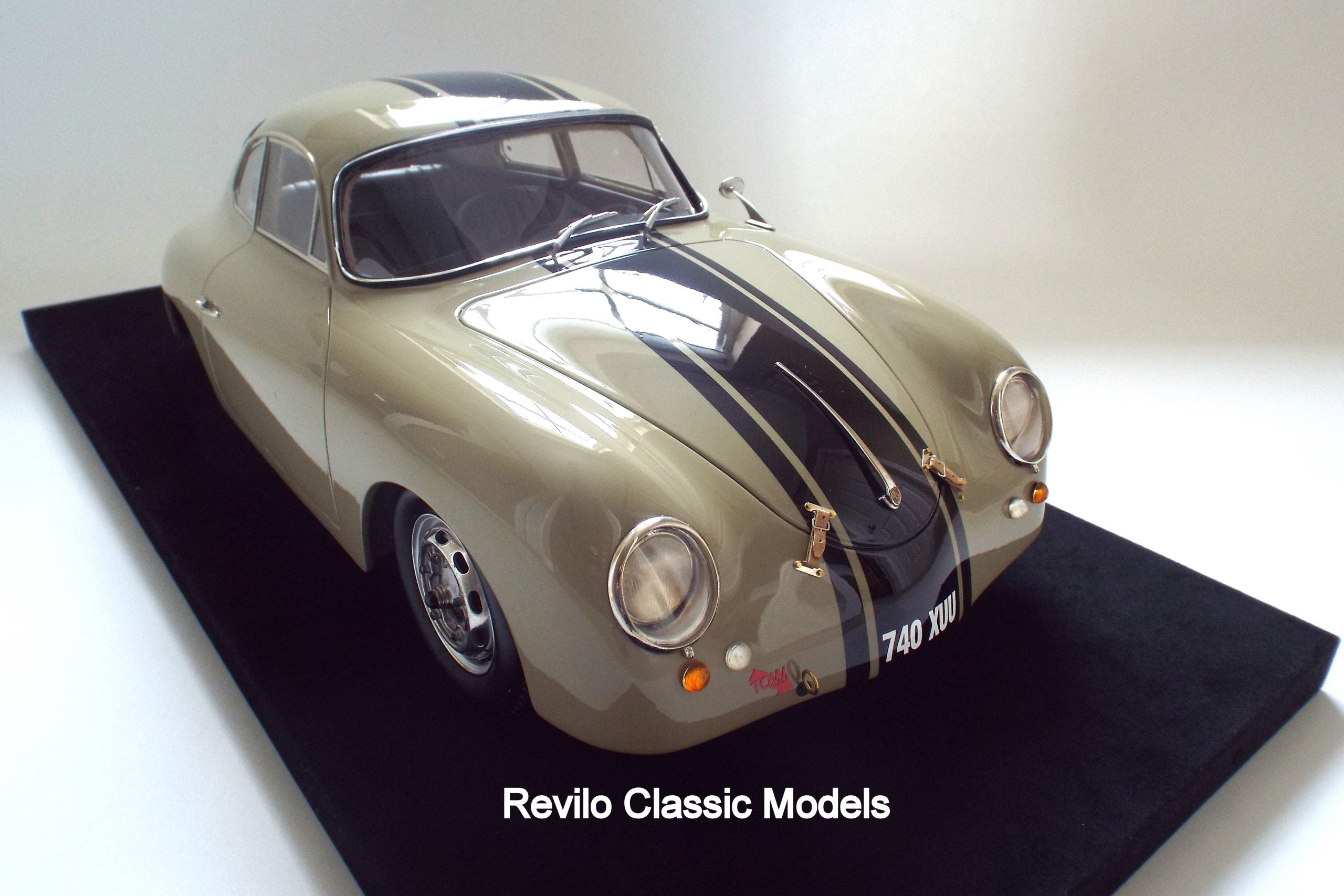 Porsche 356 Coupe 1:8 scale