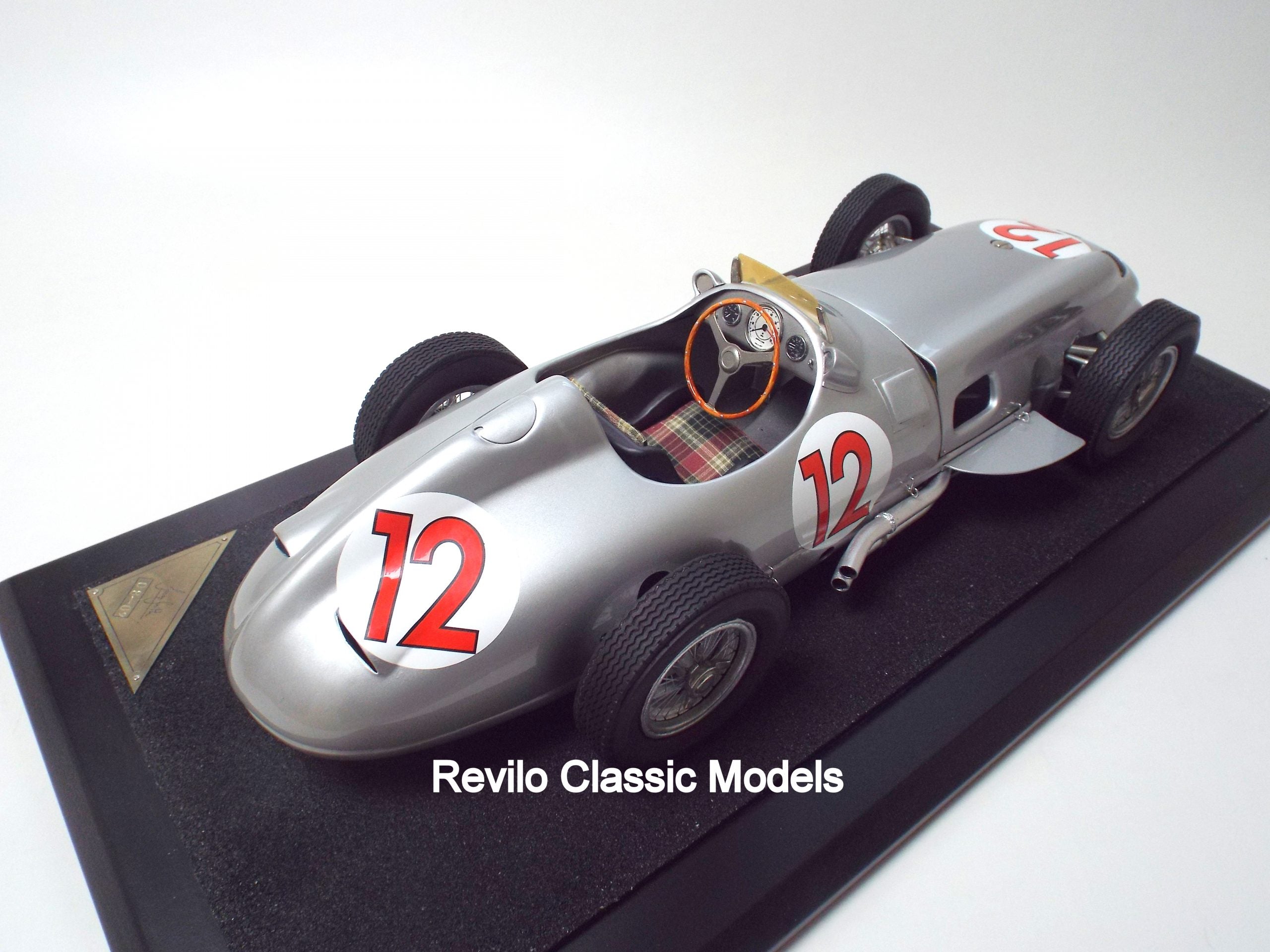 Javan Smith 1:8 scale Mercedes W196