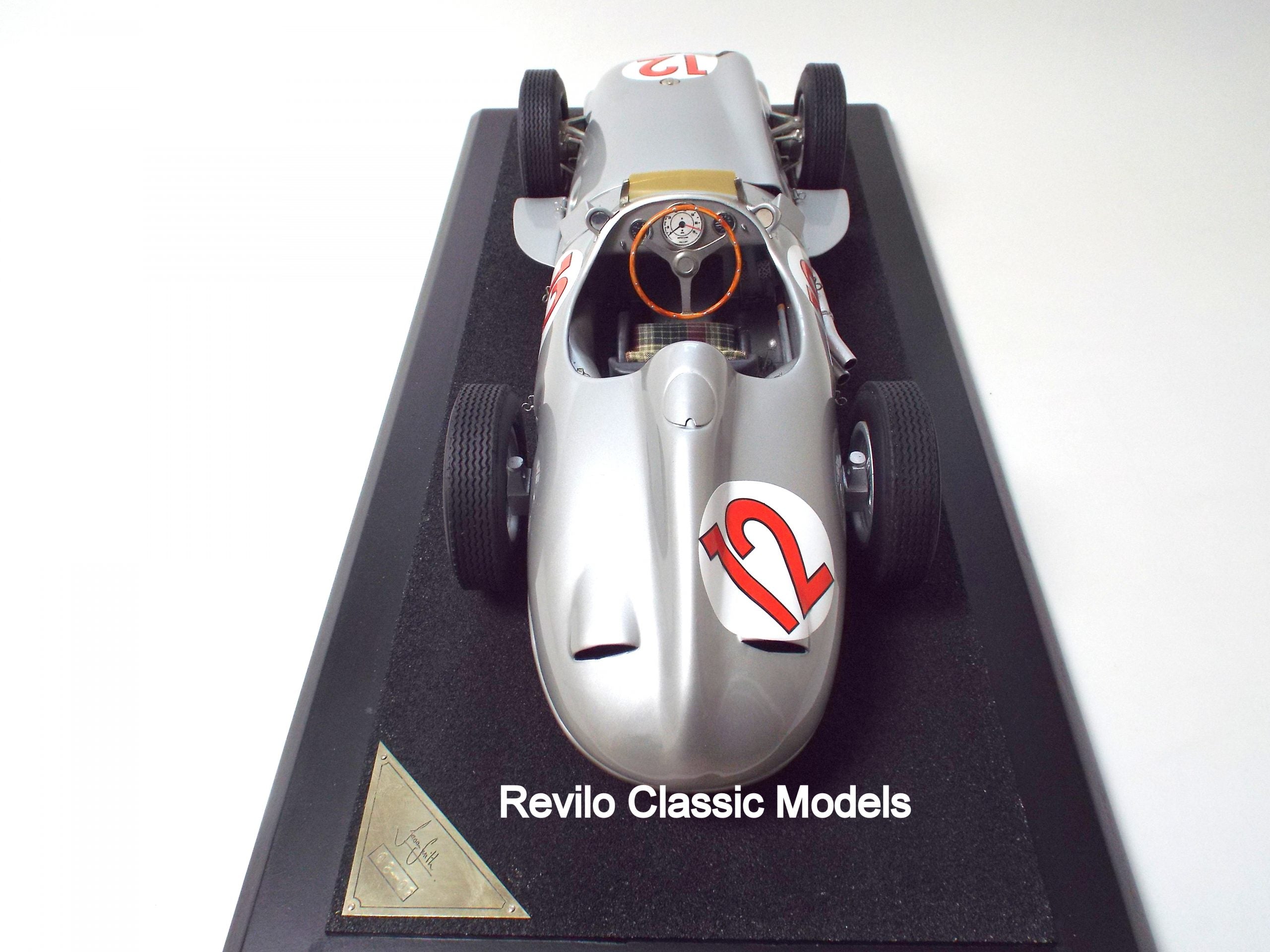 Javan Smith 1:8 scale Mercedes W196