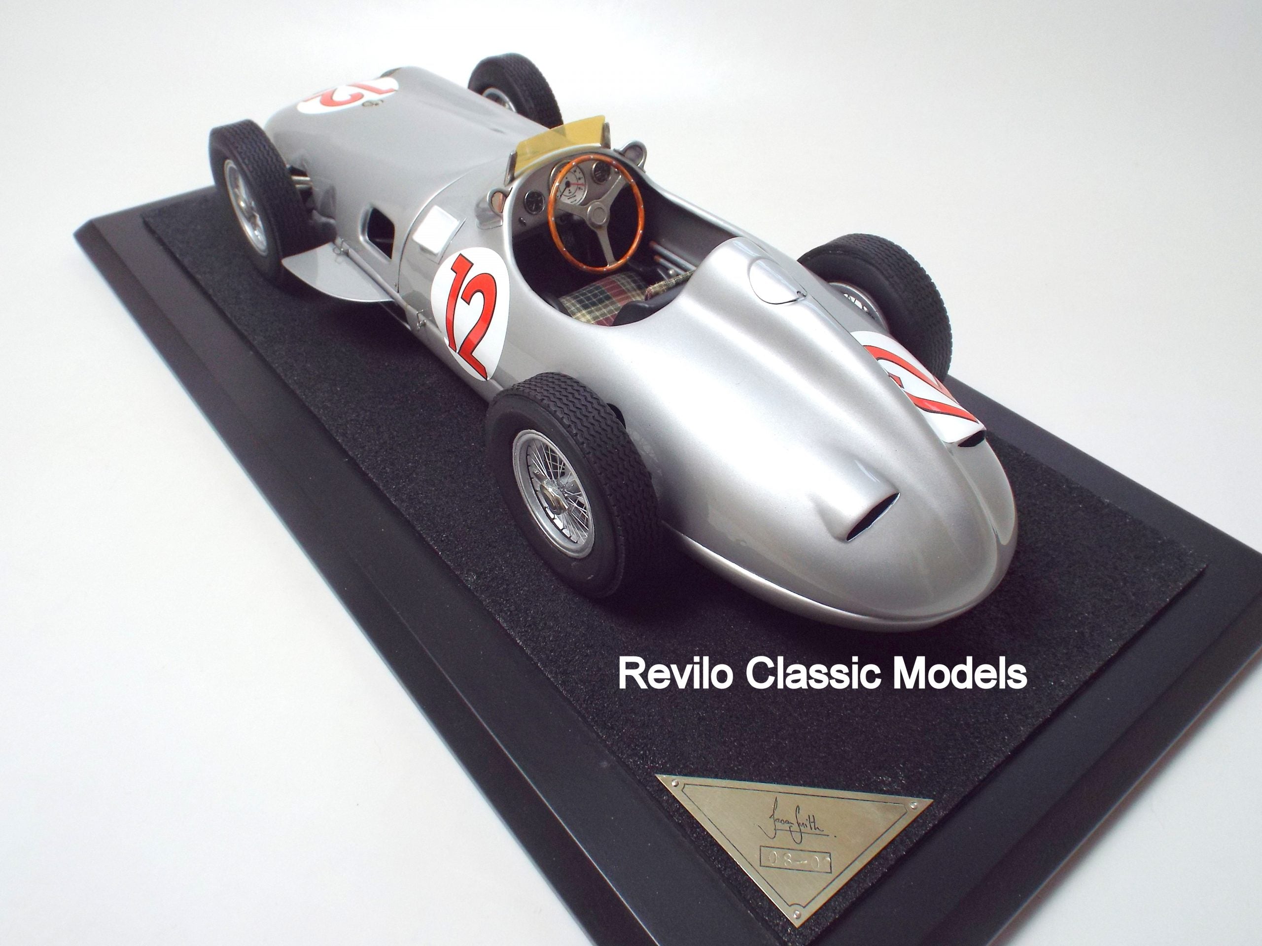 Javan Smith 1:8 scale Mercedes W196