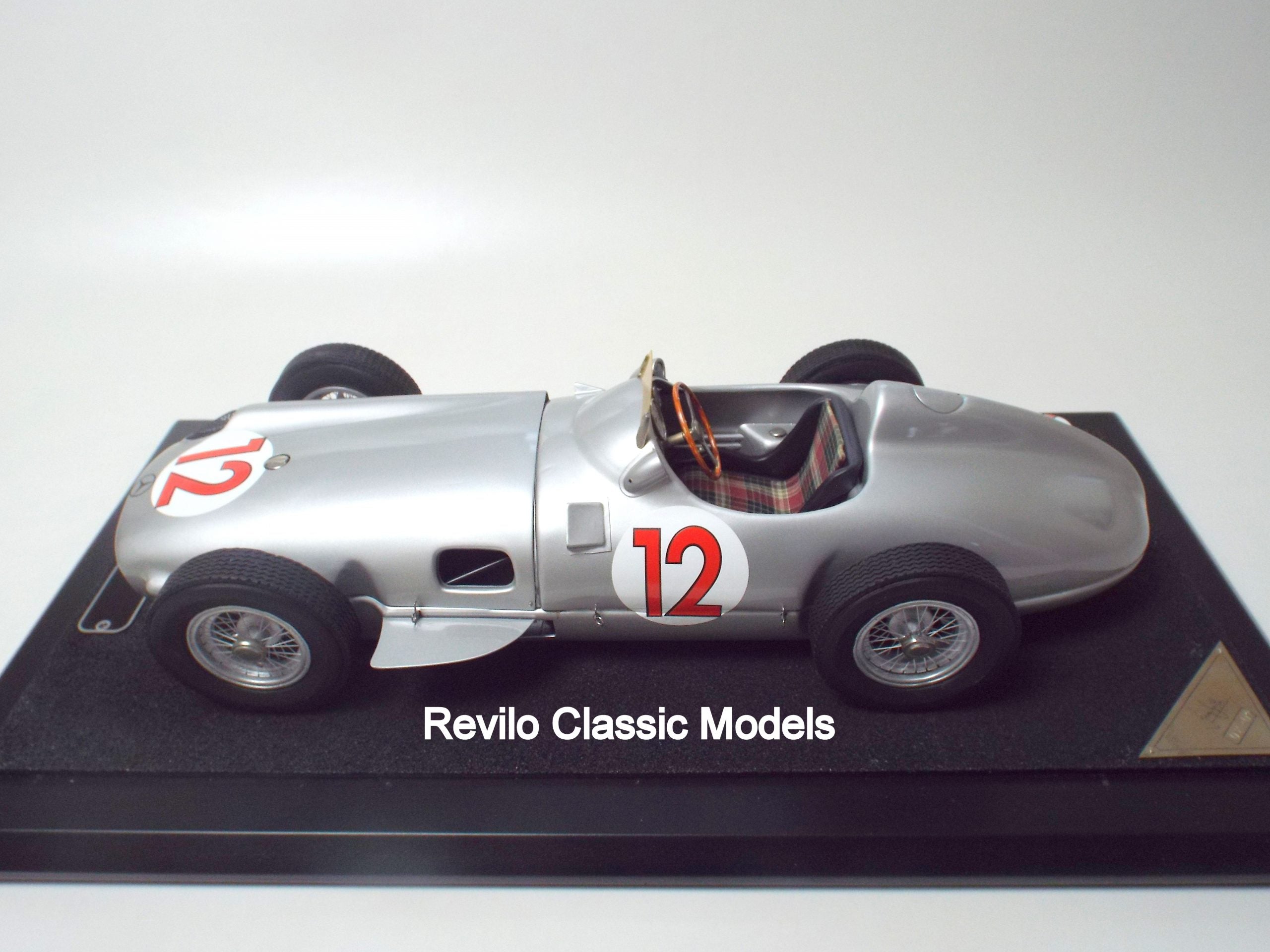 Javan Smith 1:8 scale Mercedes W196