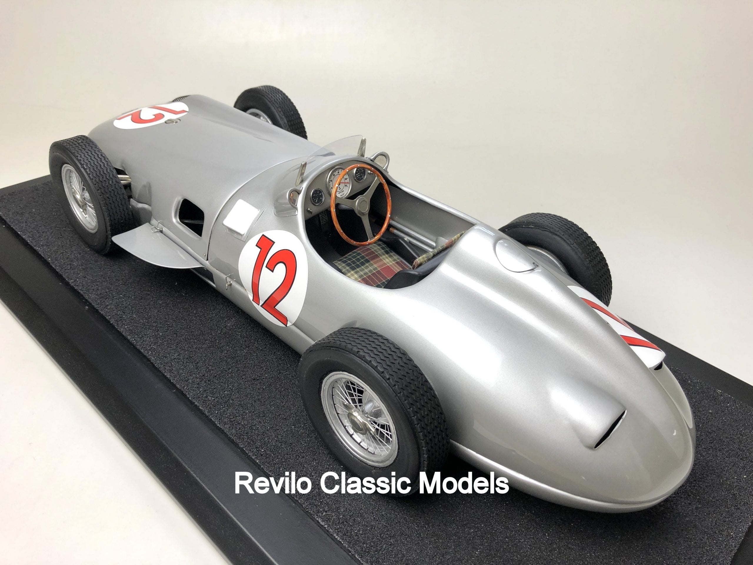 Javan Smith 1:8 scale Mercedes W196 Stirling Moss