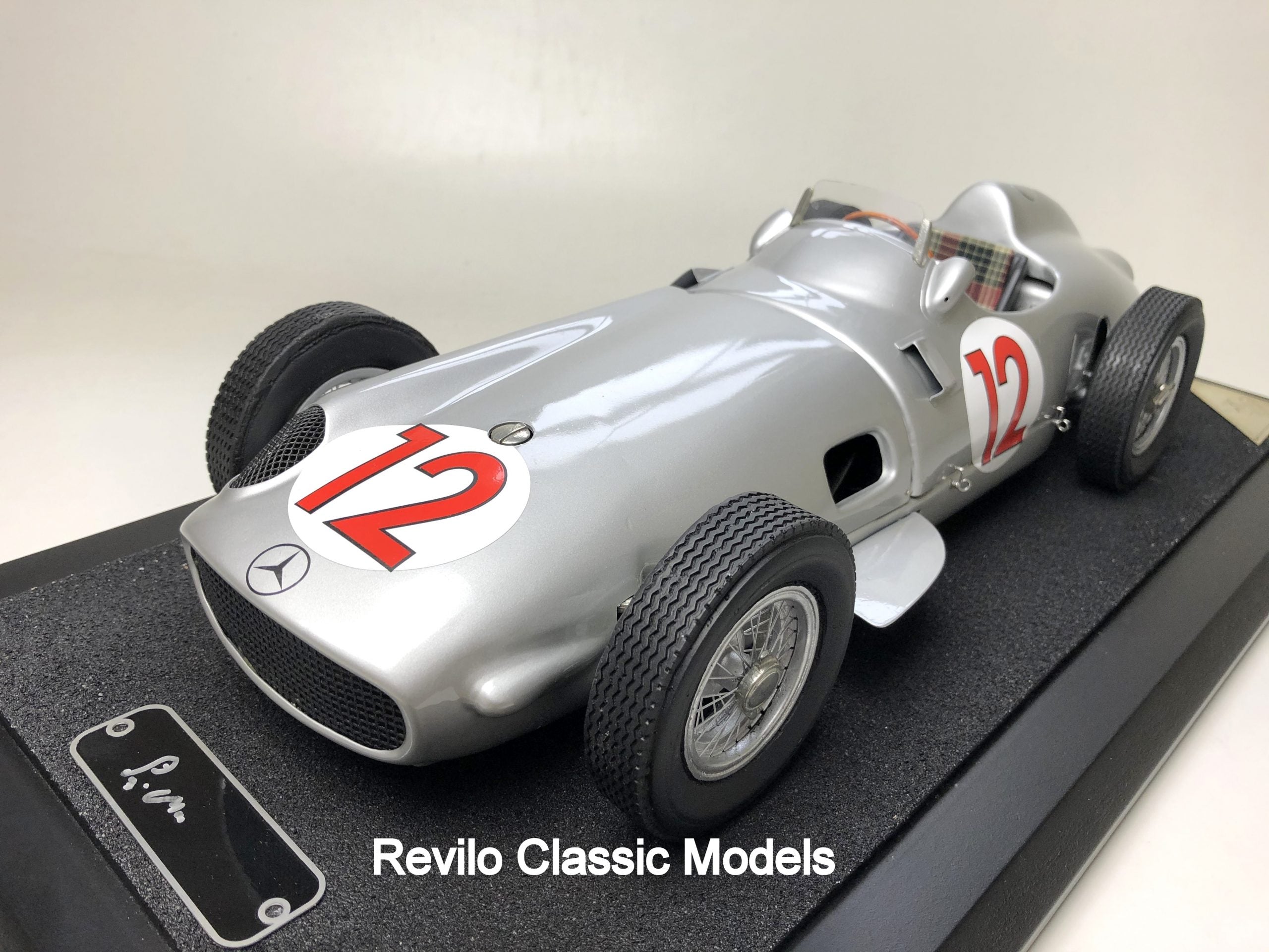 Javan Smith 1:8 scale Mercedes W196 Stirling Moss