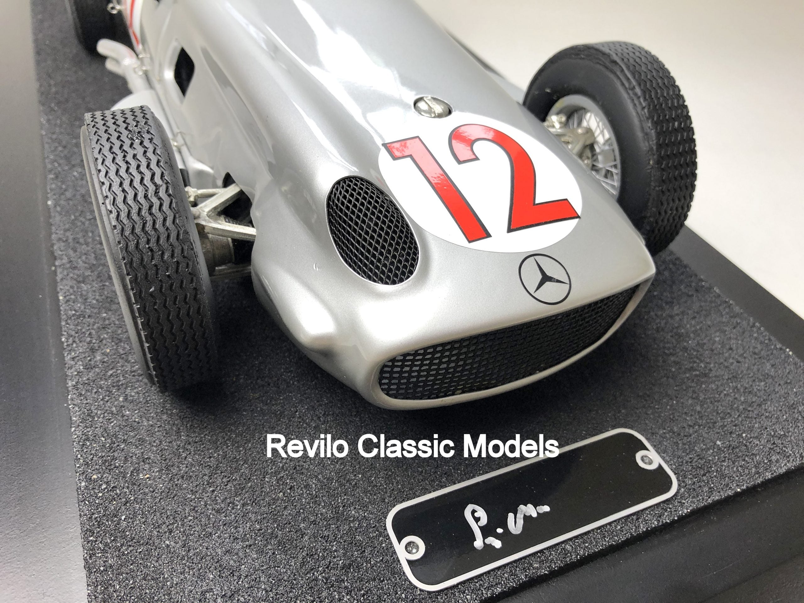 Javan Smith 1:8 scale Mercedes W196 Stirling Moss