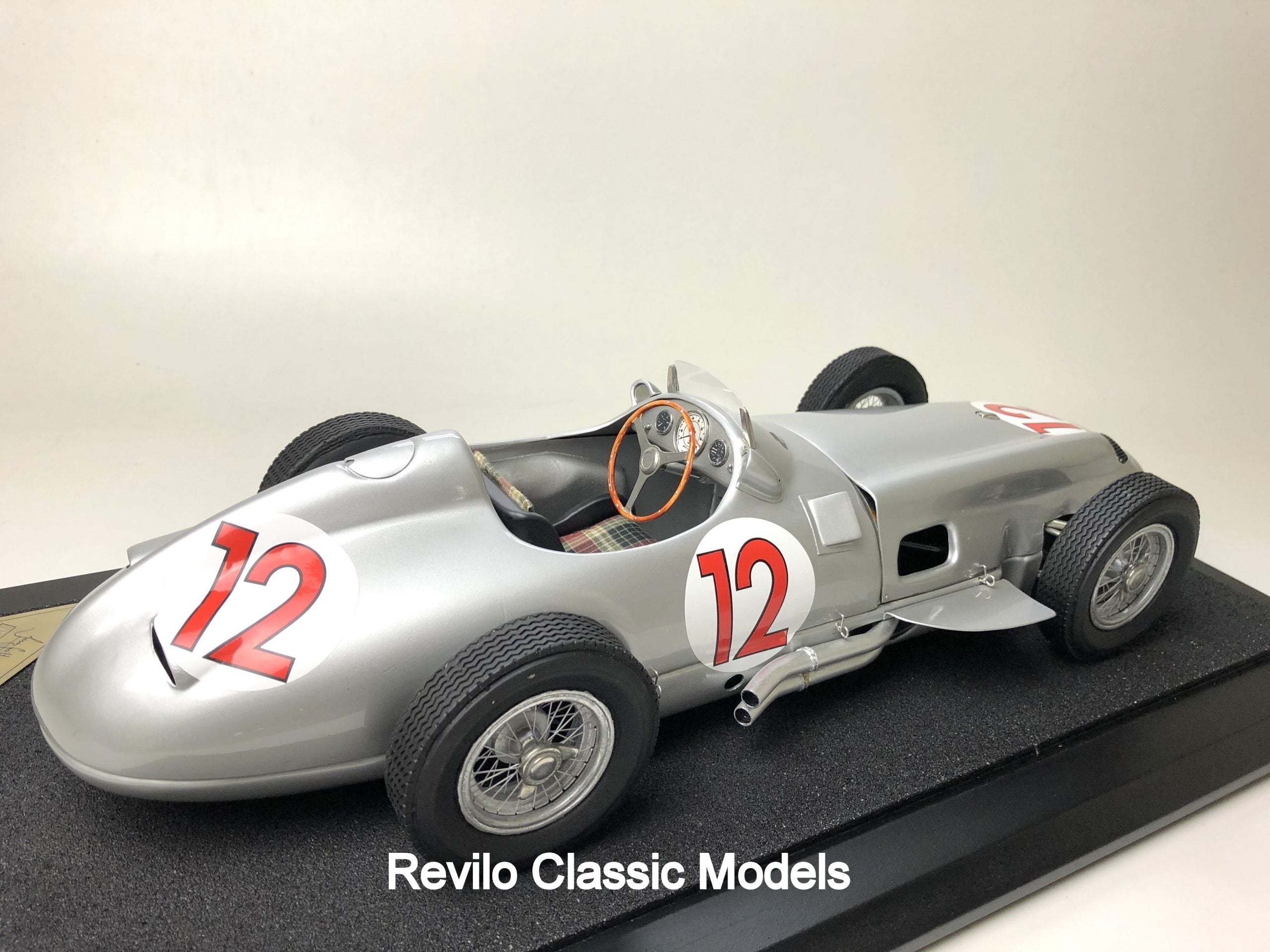 Javan Smith 1:8 scale Mercedes W196 Stirling Moss