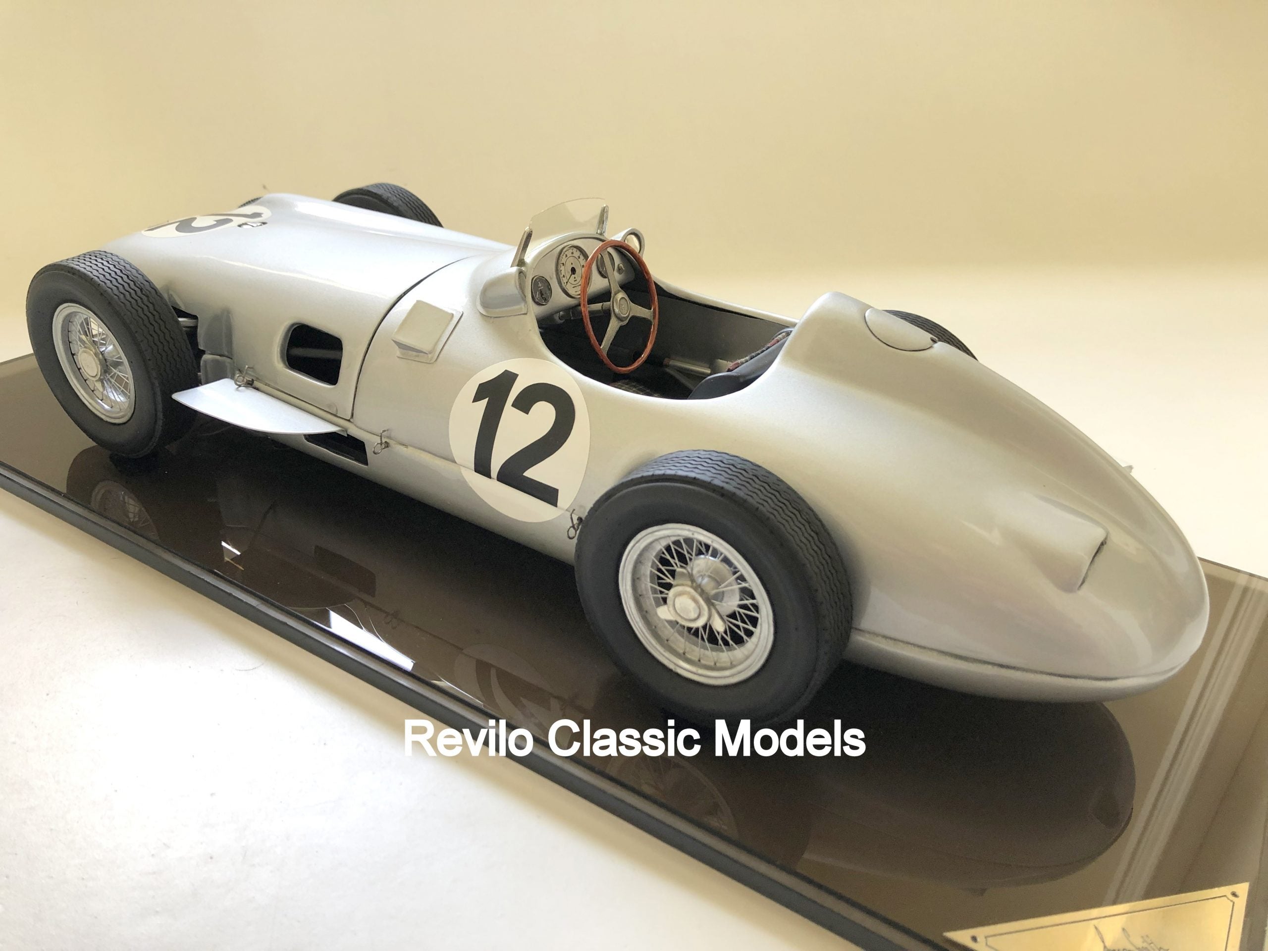 Javan Smith 1:8 scale Mercedes W196 Stirling Moss