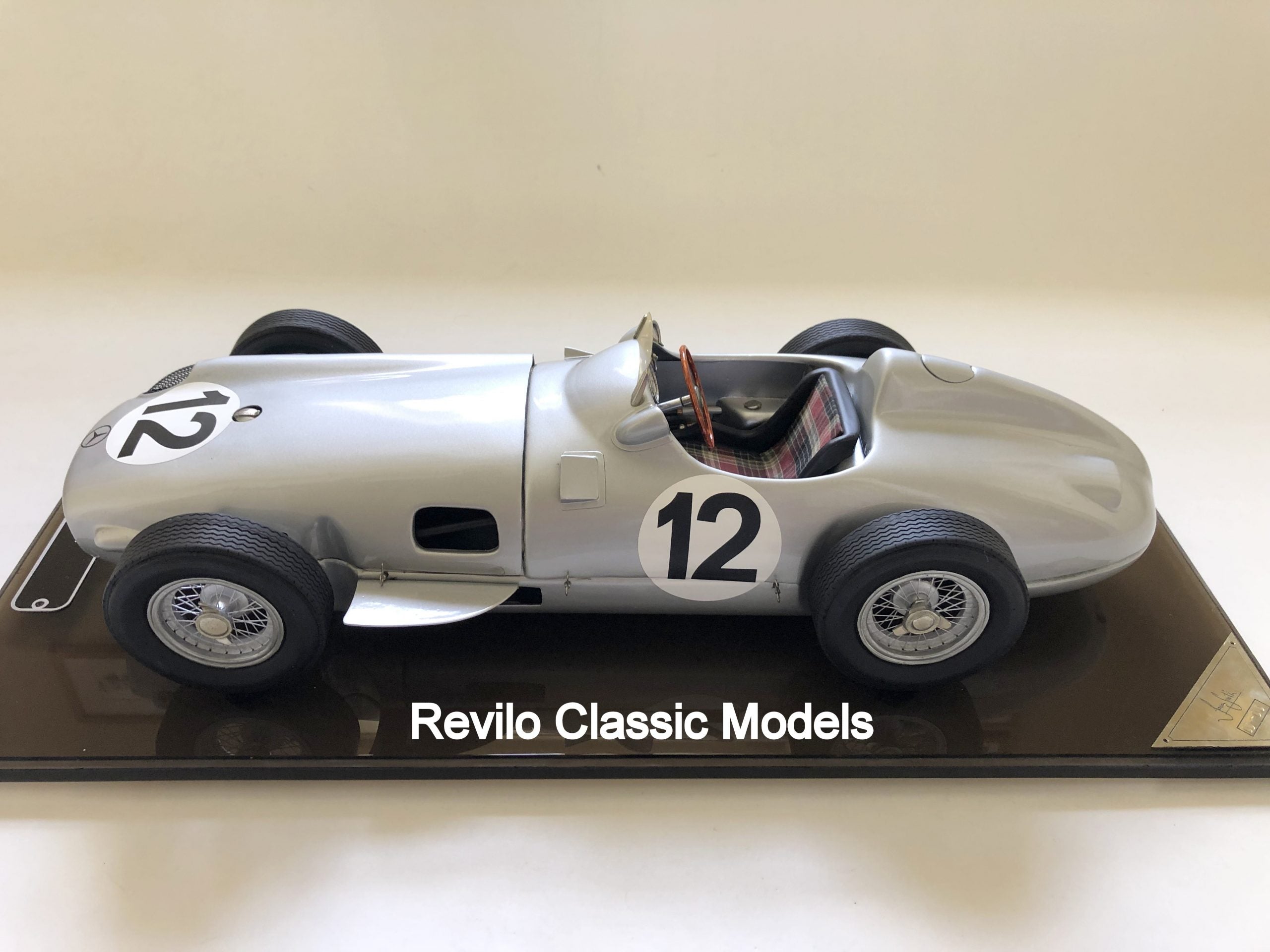 Javan Smith 1:8 scale Mercedes W196 Stirling Moss