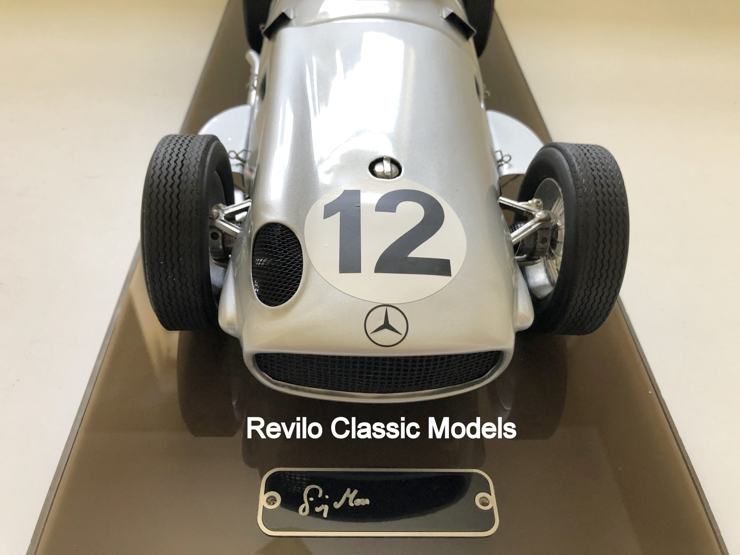 Javan Smith 1:8 scale Mercedes W196 Stirling Moss