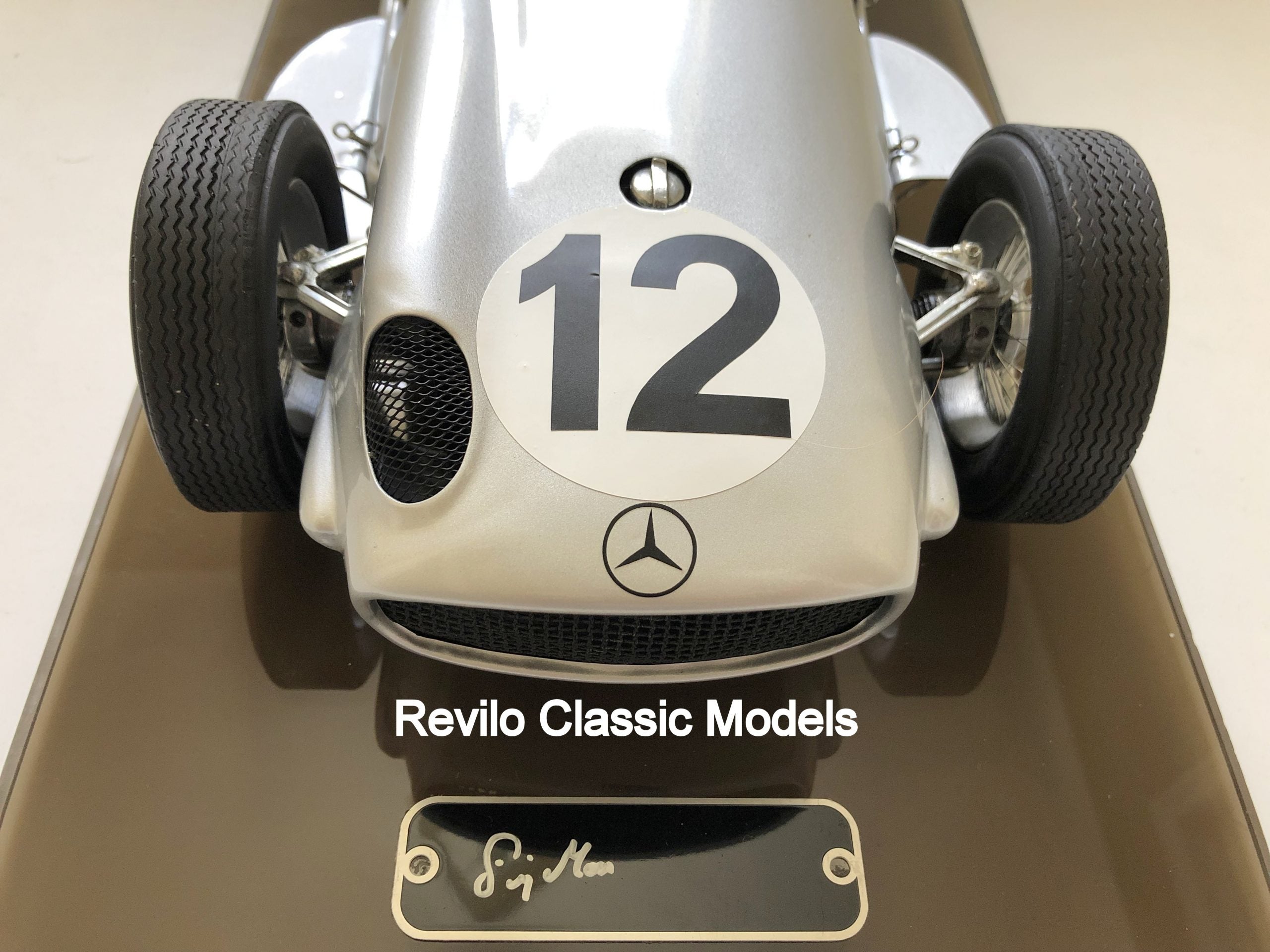 Javan Smith 1:8 scale Mercedes W196 Stirling Moss