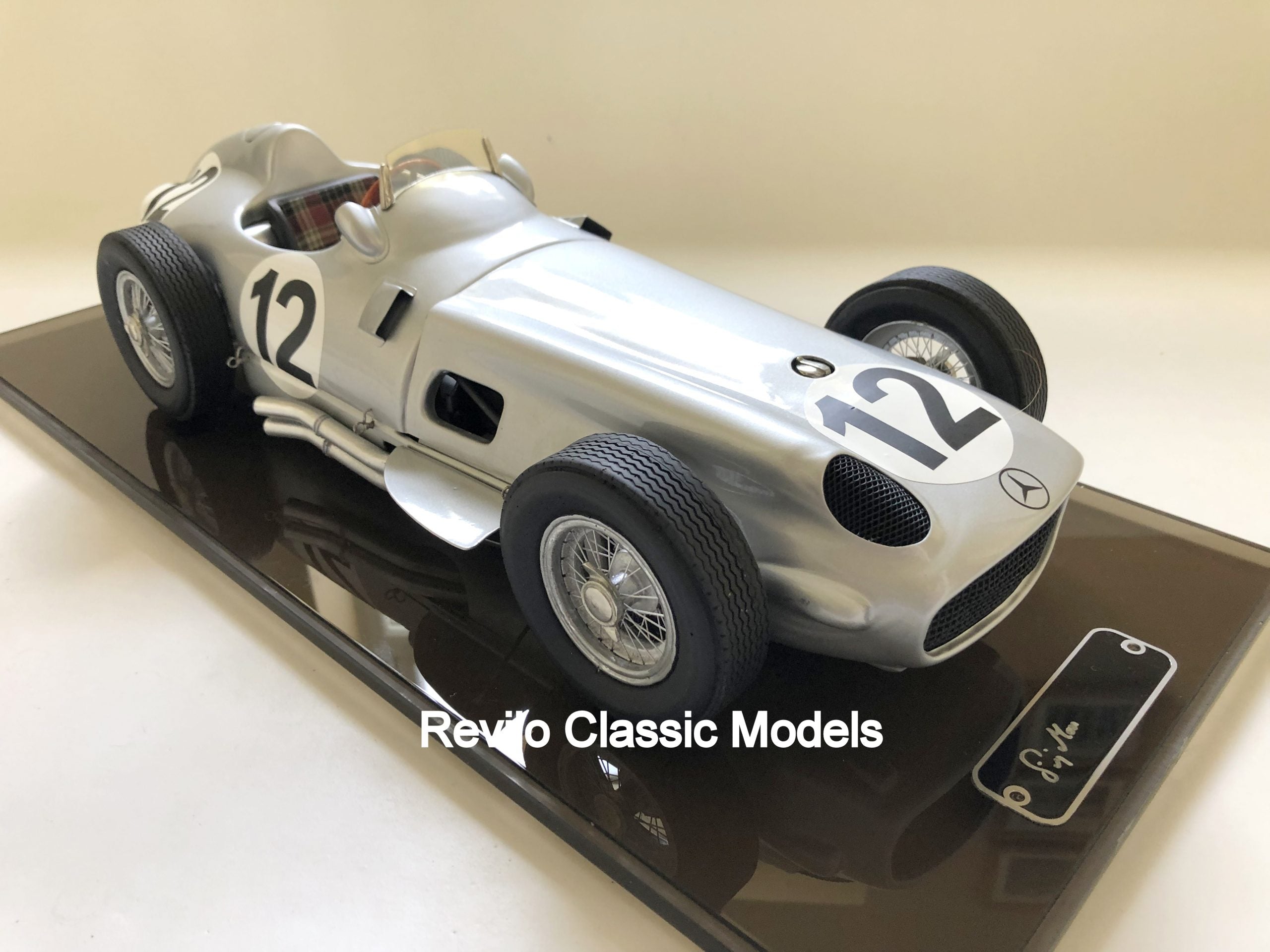 Javan Smith 1:8 scale Mercedes W196 Stirling Moss