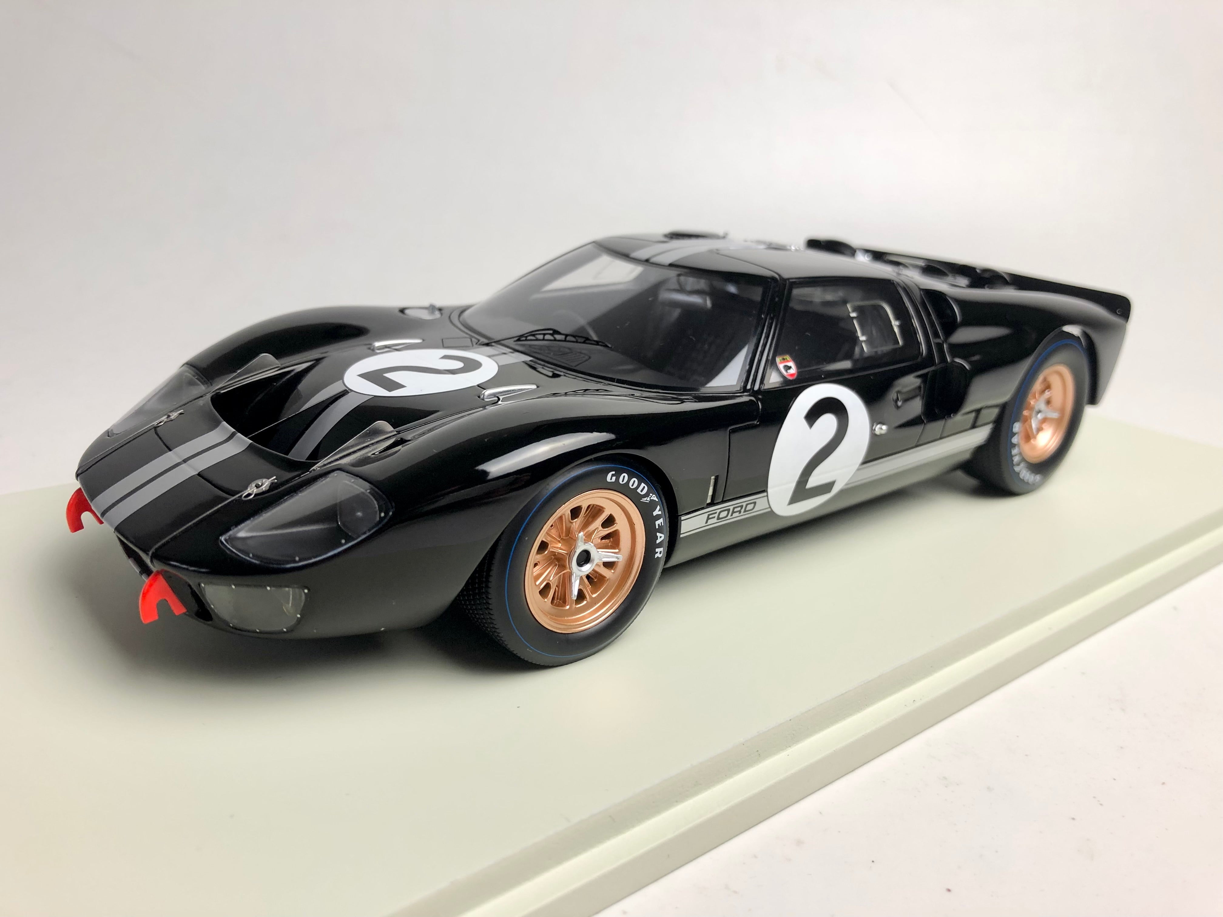 1:18 scale Ford GT40 1966 Le Mans Winner