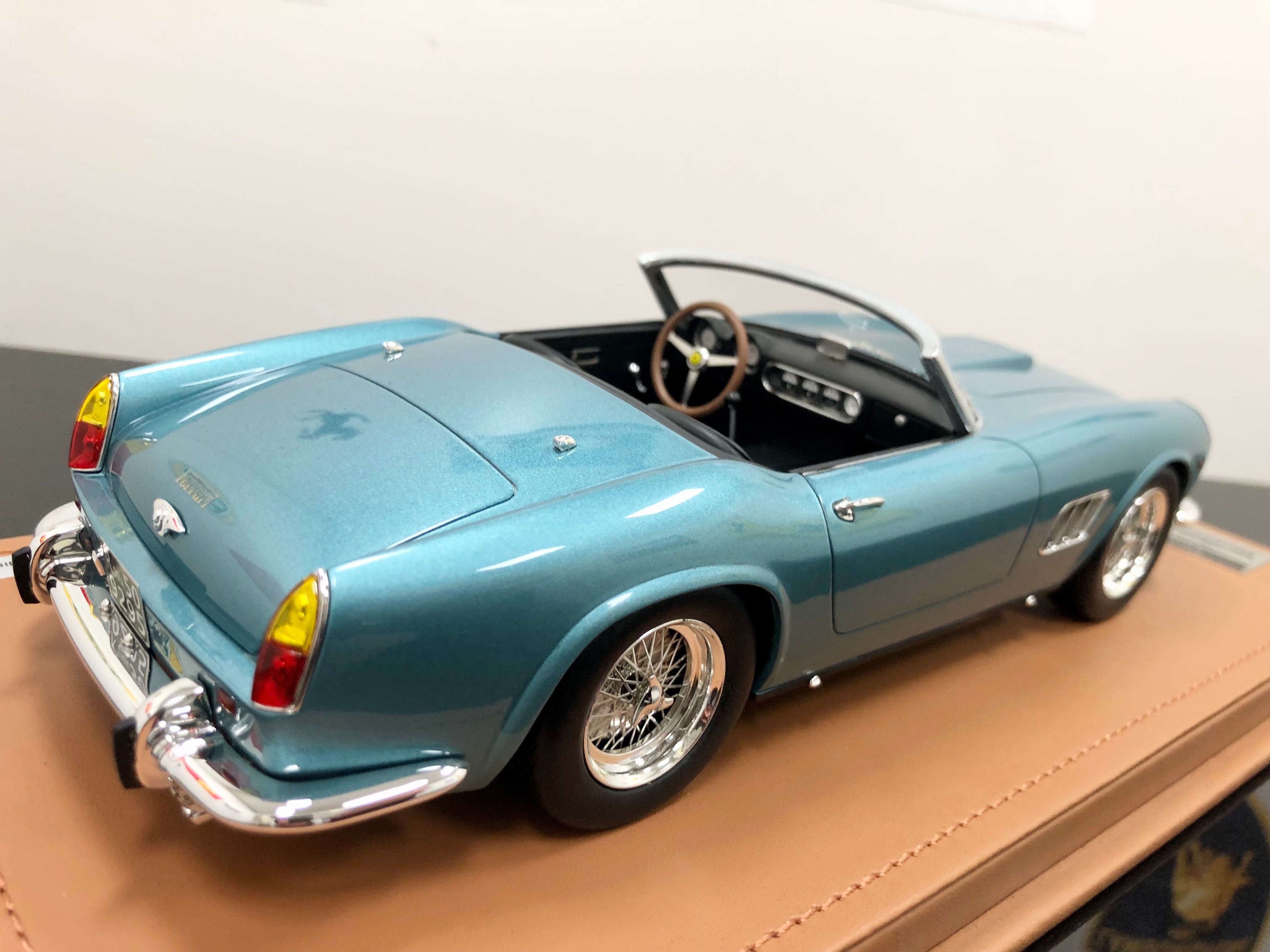 Ferrari 250 GT California 1960 Azure 1:18 scale Limited Edition