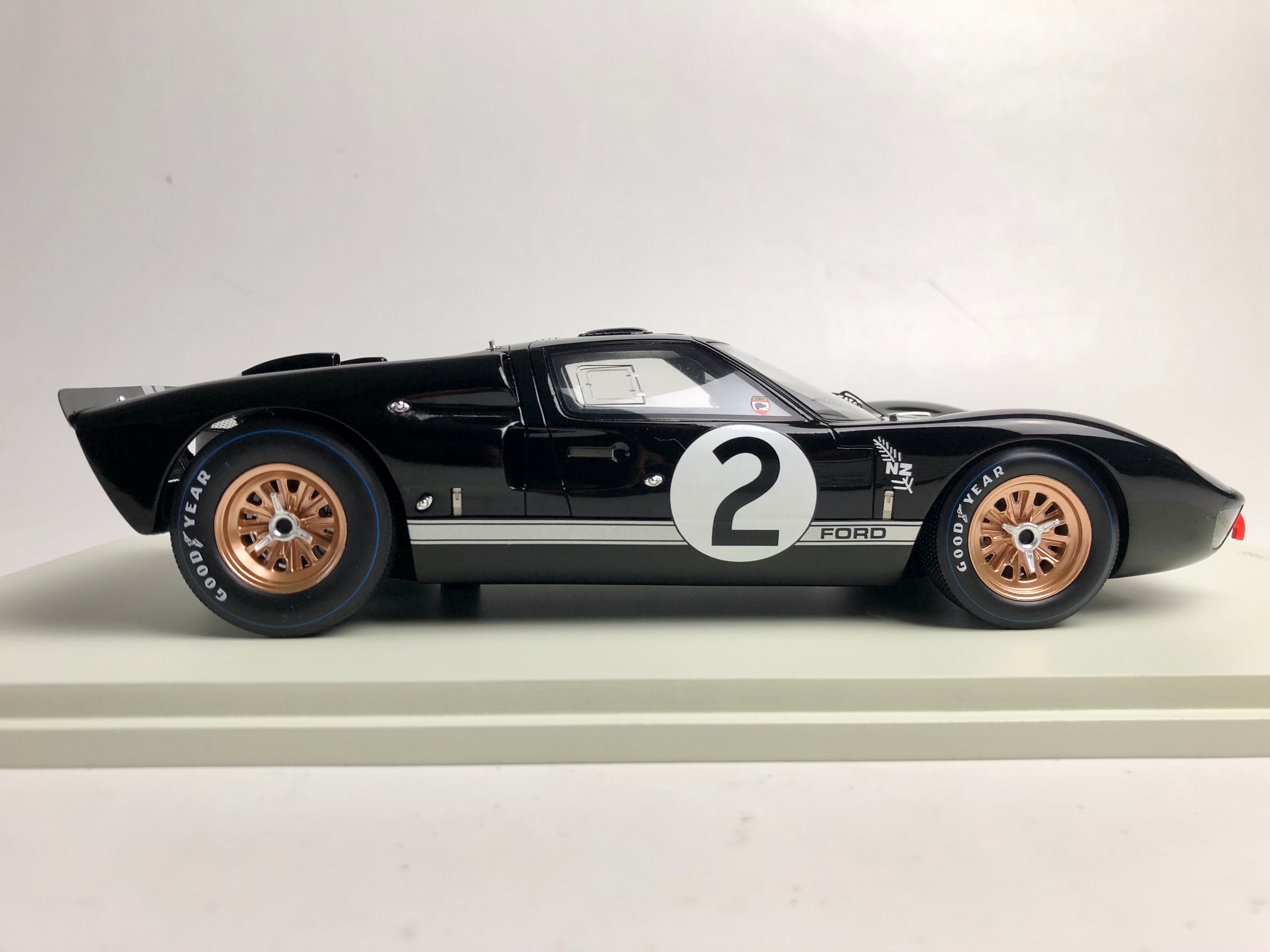 1:18 scale Ford GT40 1966 Le Mans Winner