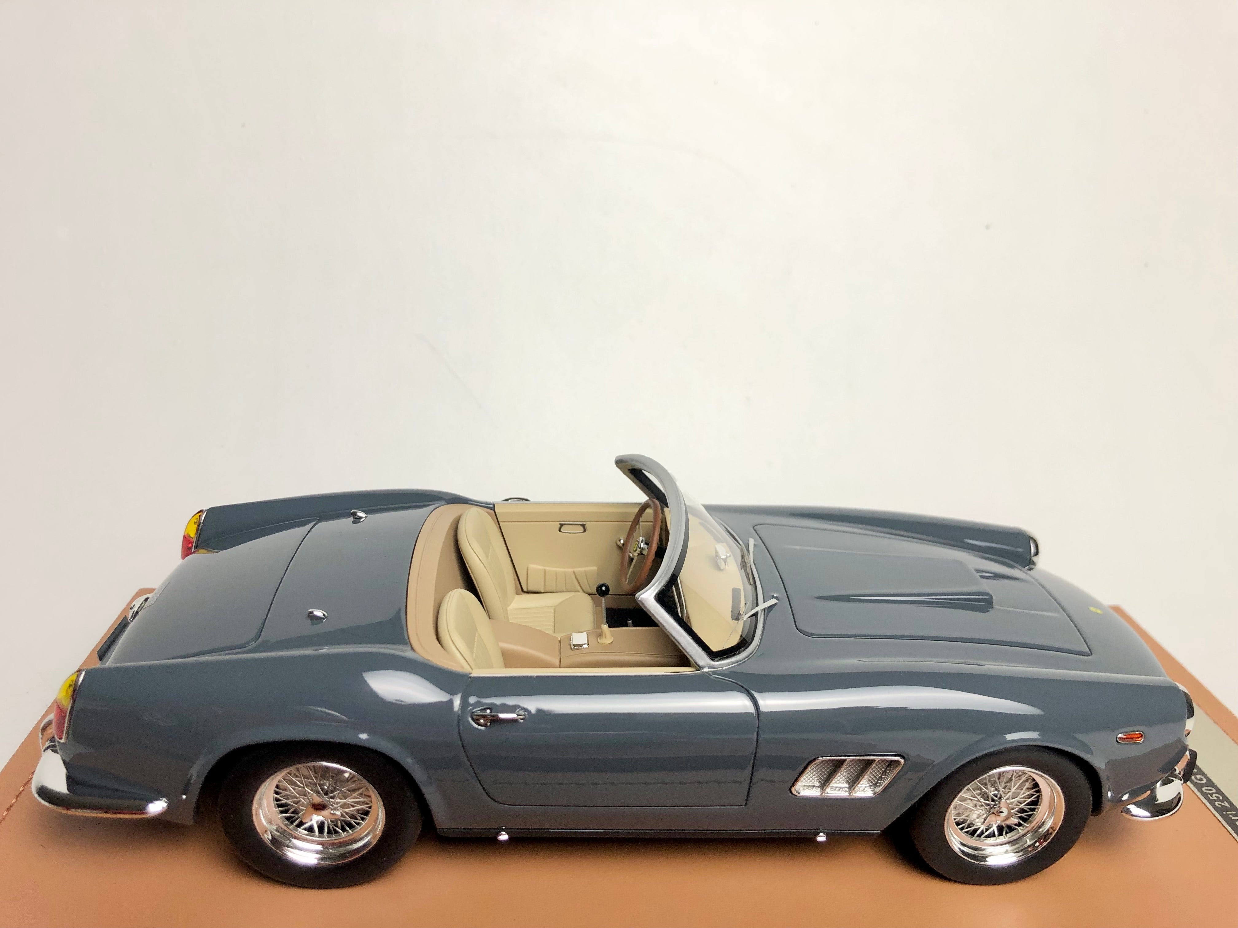 Ferrari 250 GT California 1960 Grey 1:18 scale Limited Edition