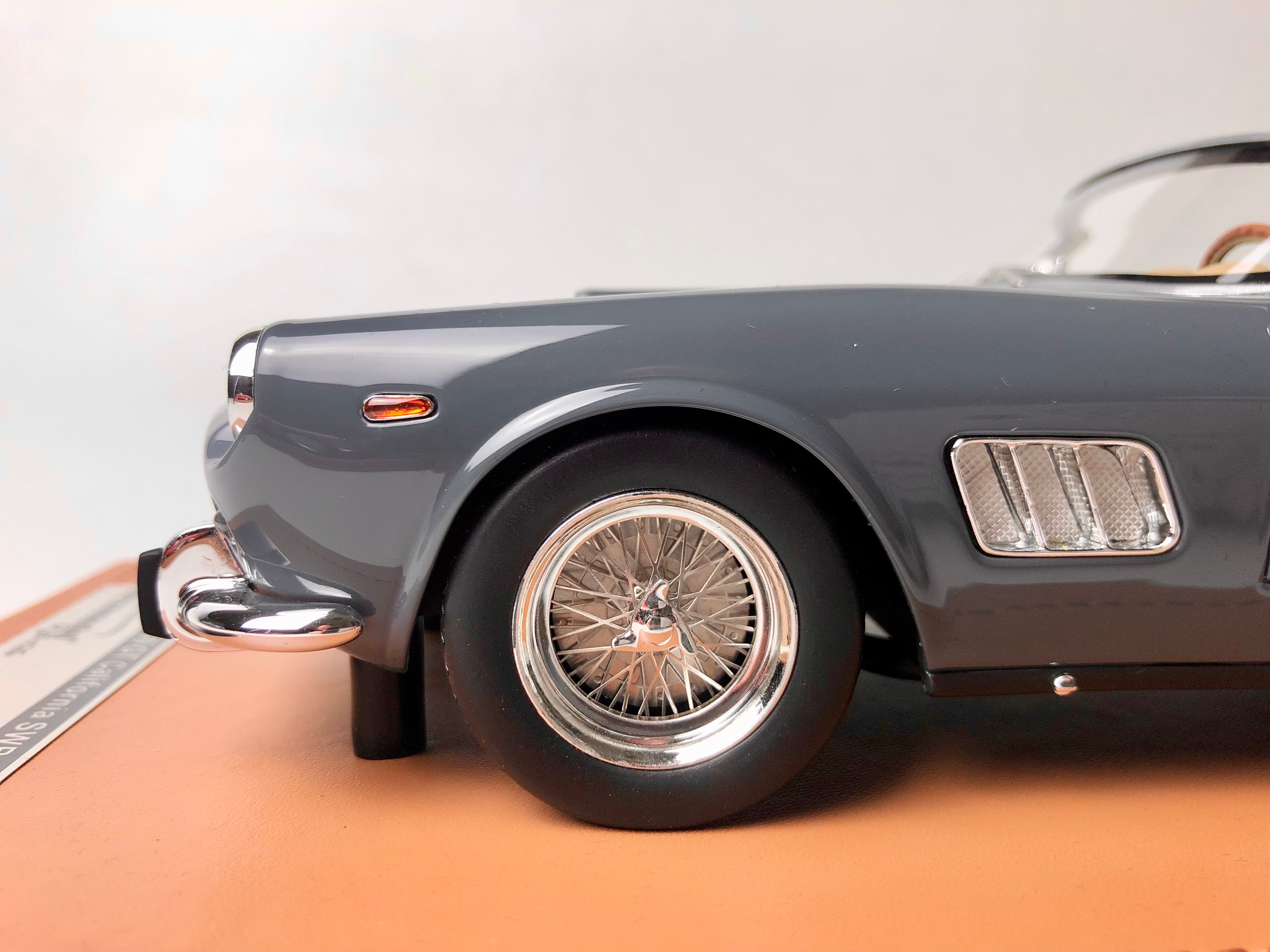 Ferrari 250 GT California 1960 Grey 1:18 scale Limited Edition