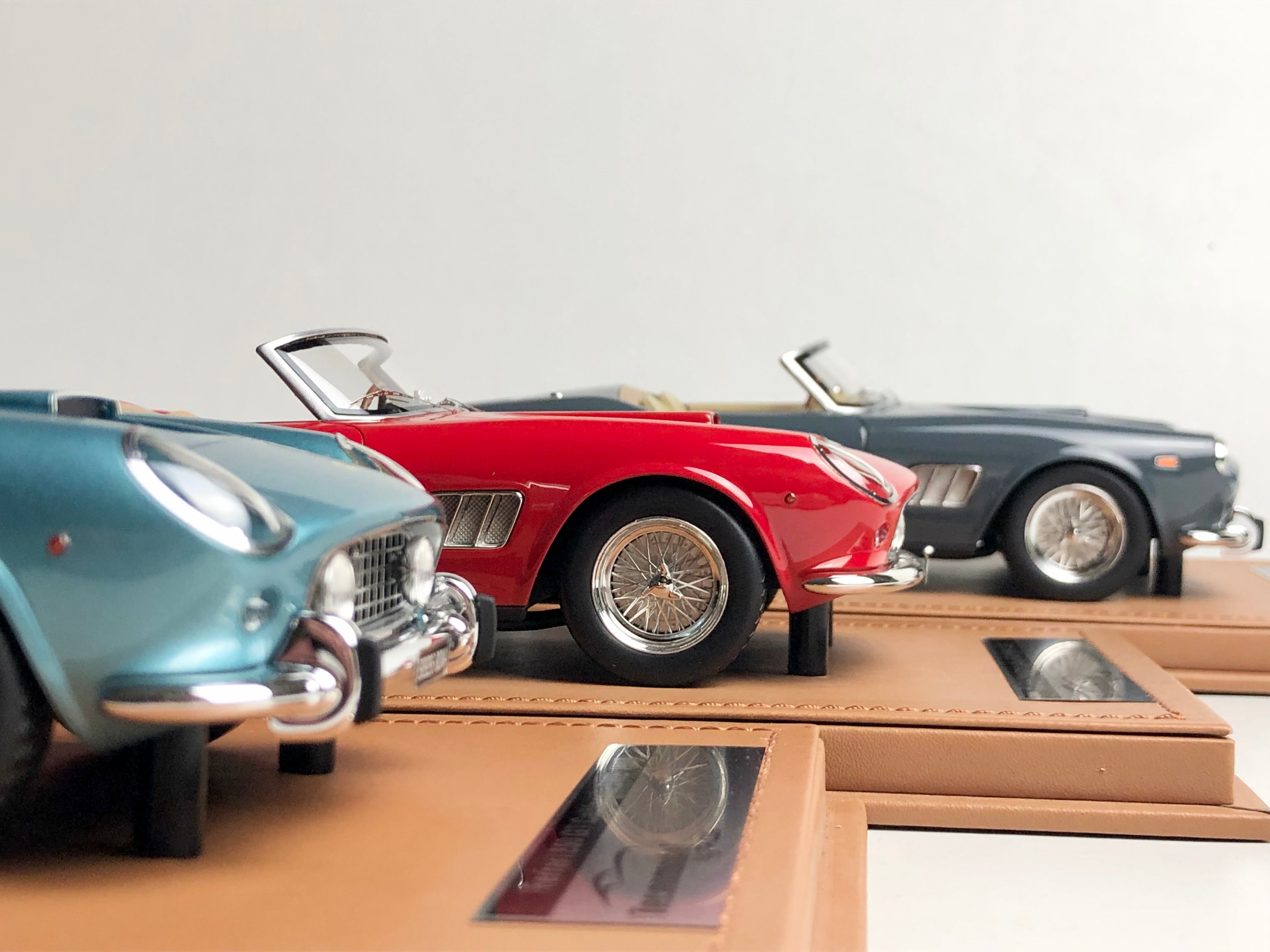 Ferrari 250 GT California 1960 Azure 1:18 scale Limited Edition