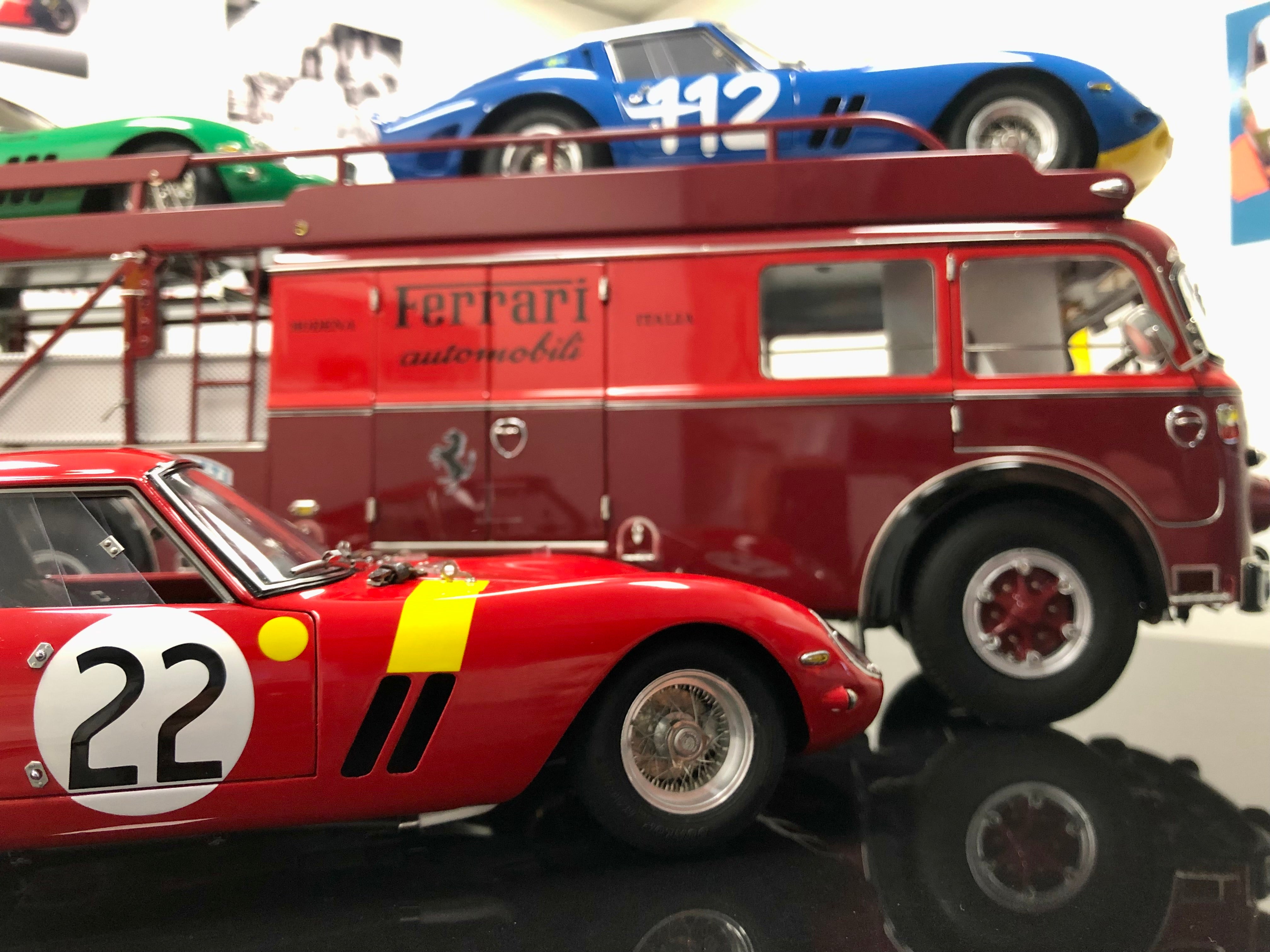 CMC M084 1:18 Ferrari Race Transporter 2024 model