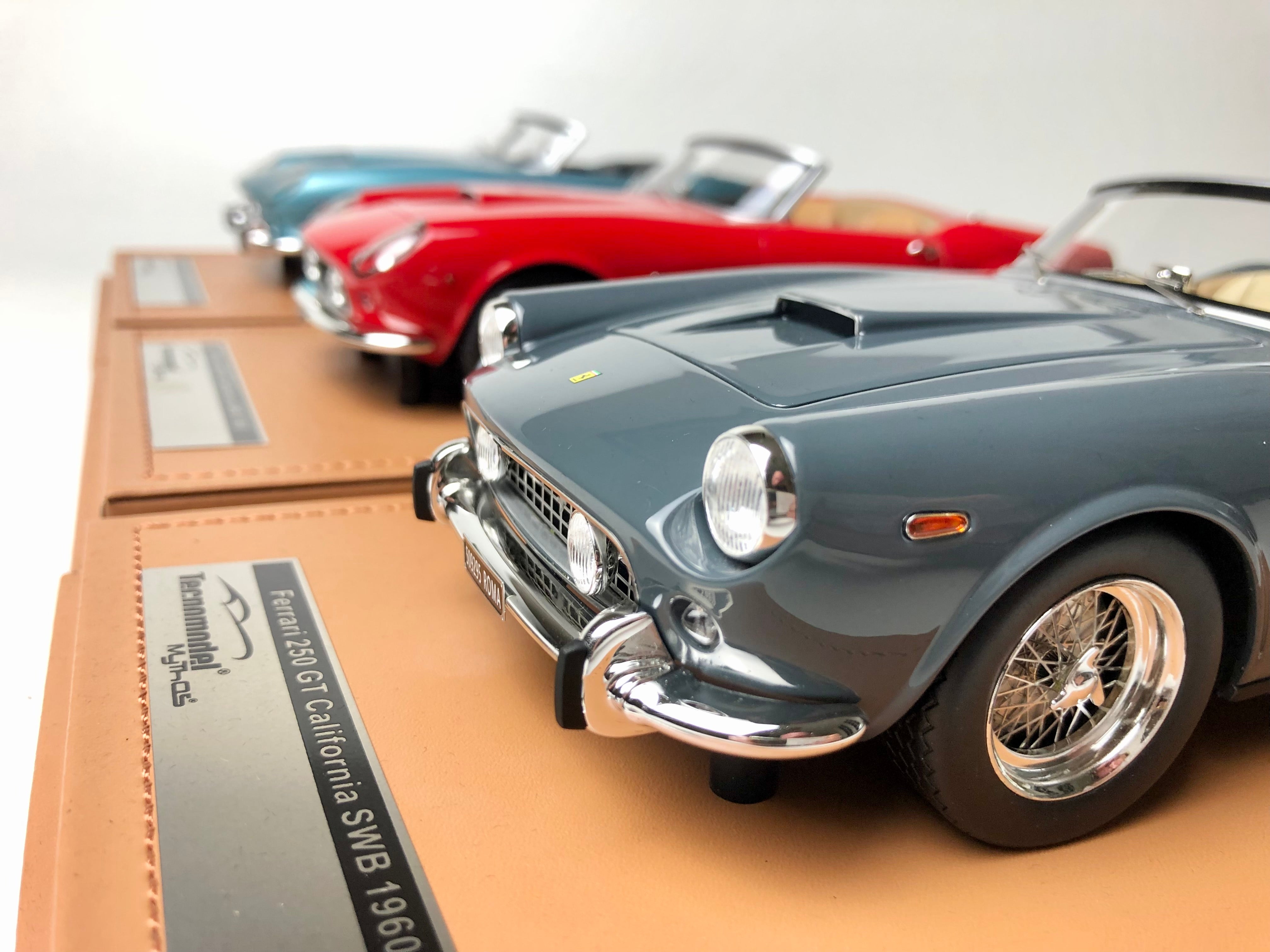 Ferrari 250 GT California 1960 Grey 1:18 scale Limited Edition