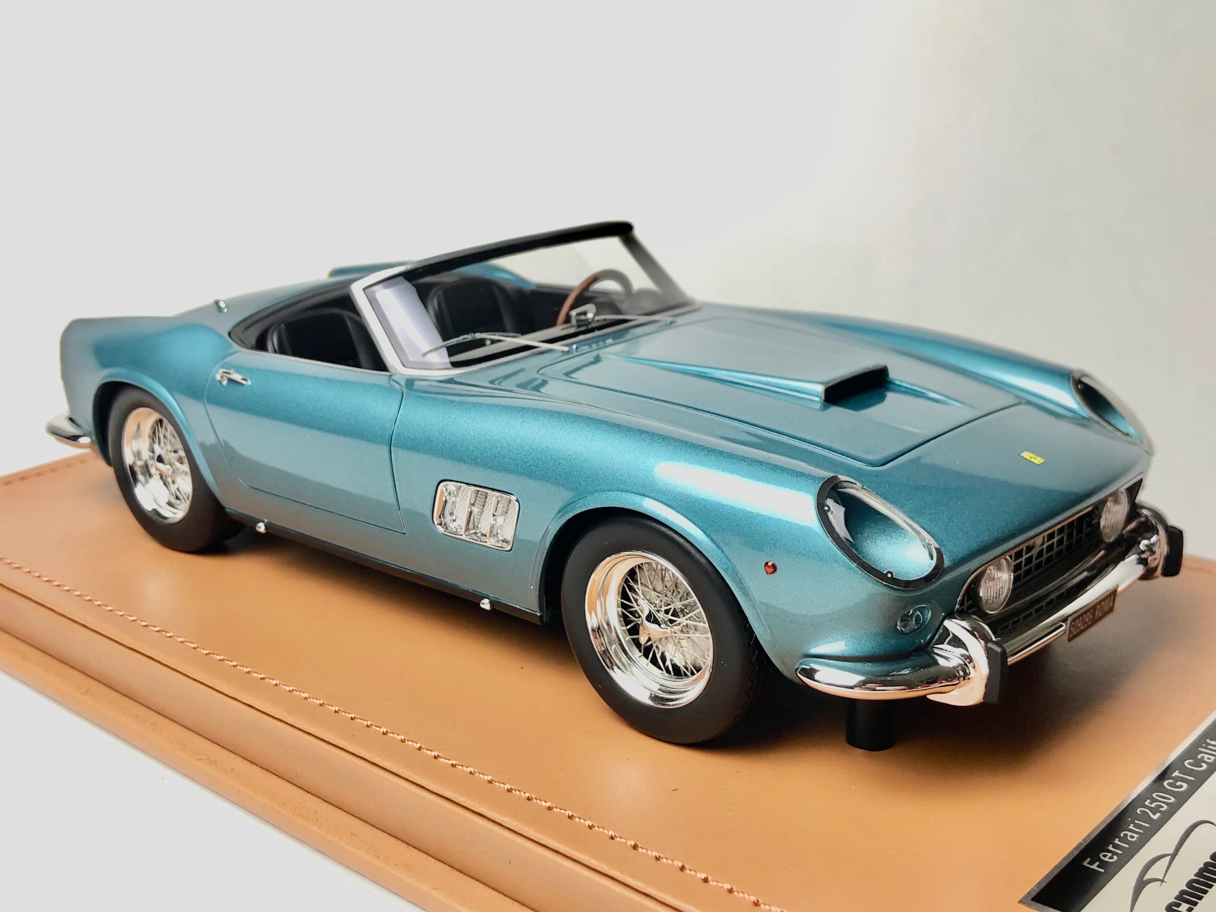 Ferrari 250 GT California 1960 Azure 1:18 scale Limited Edition