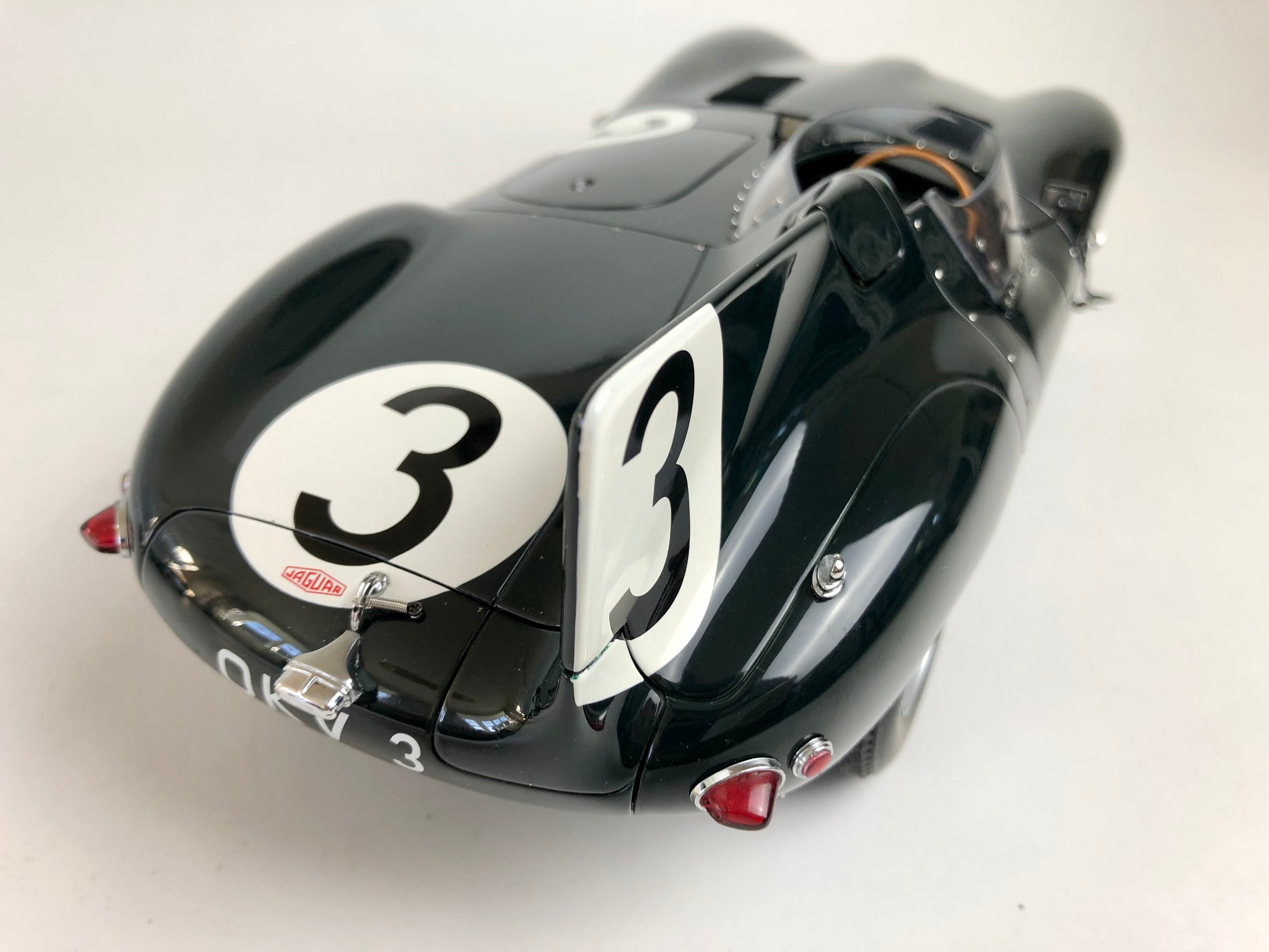 AutoArt 1:12 Jaguar D Type #3 Reims 1954