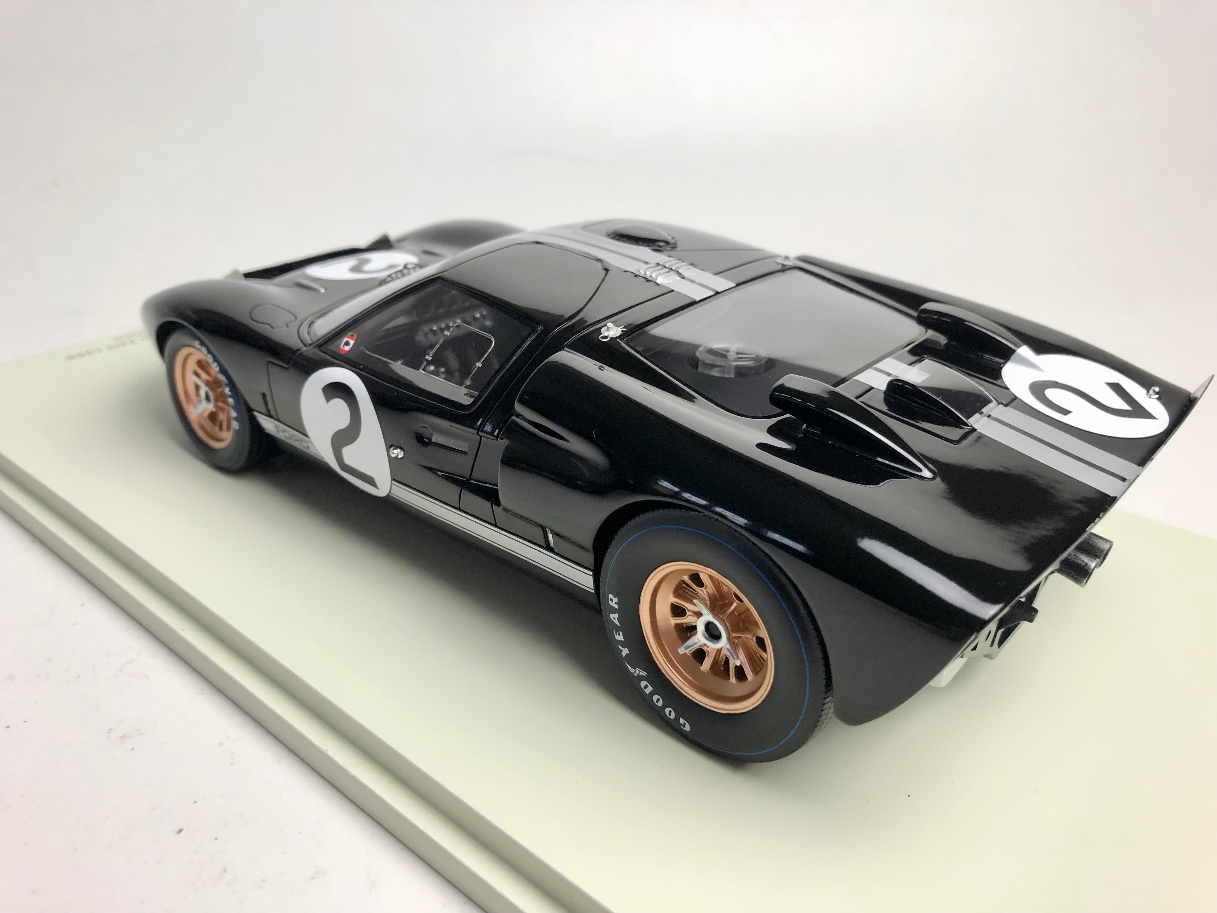 1:18 scale Ford GT40 1966 Le Mans Winner