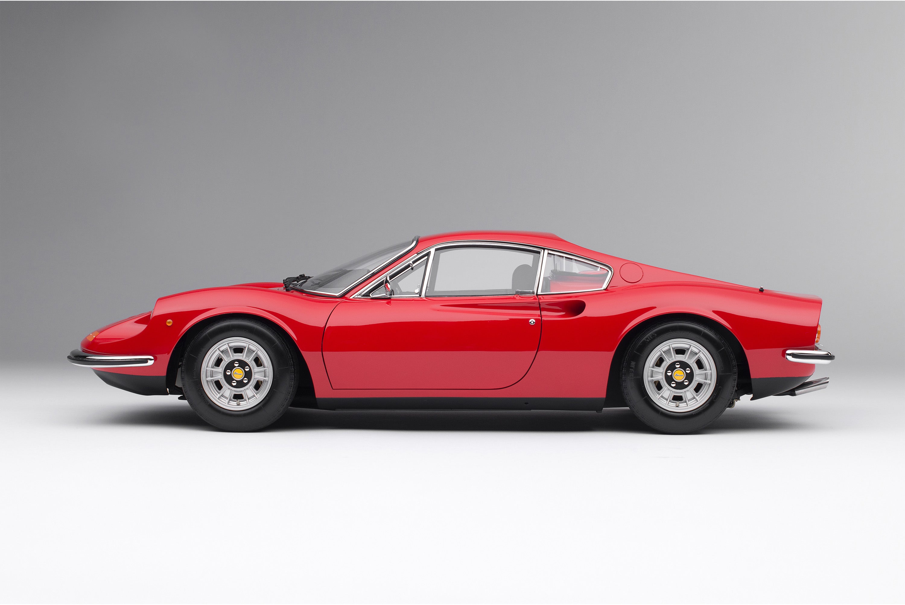 Amalgam 1:8 scale Ferrari Dino 246 GT Coupe