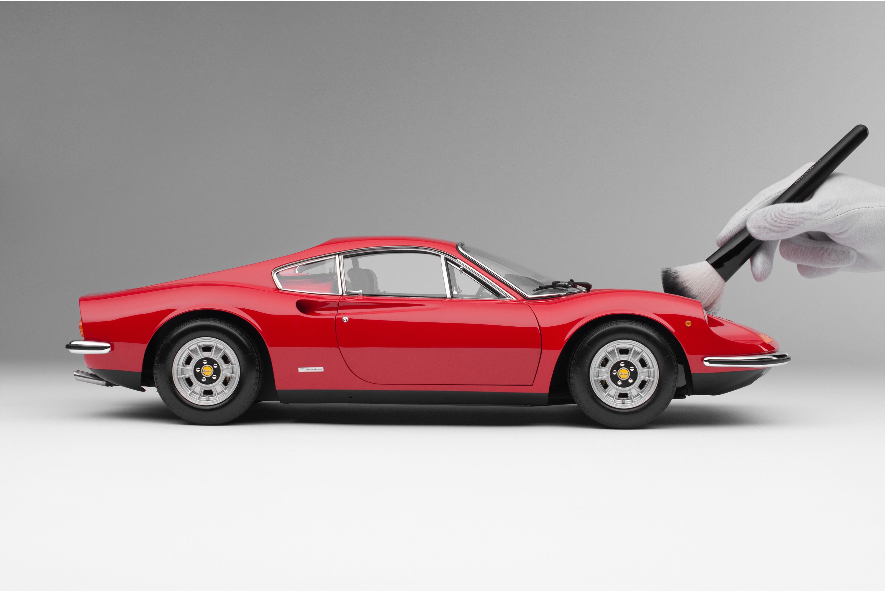 Amalgam 1:8 scale Ferrari Dino 246 GT Coupe