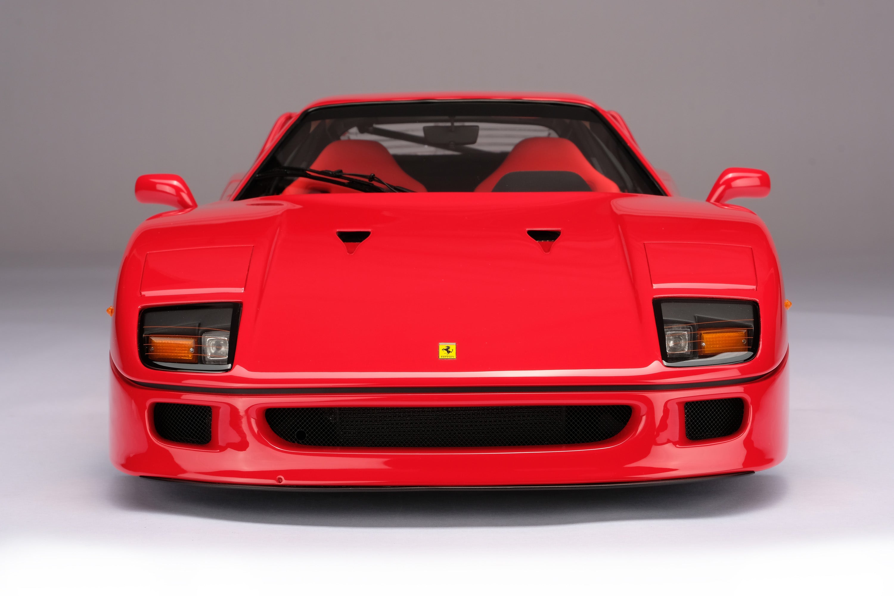 Amalgam 1:8 scale 1987 Ferrari F40