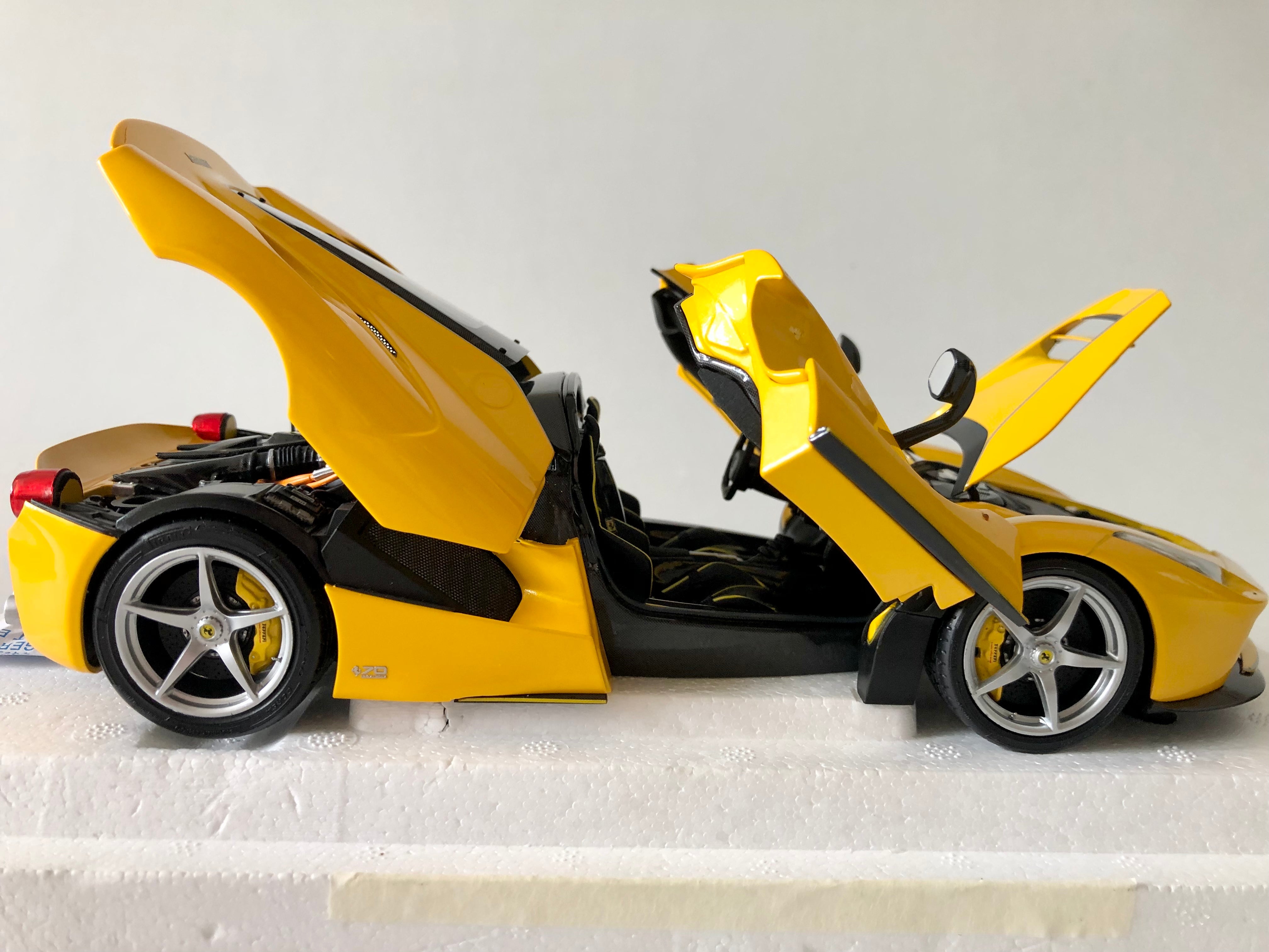 BBR La Ferrari Aperta 1:18 scale Diecast Yellow