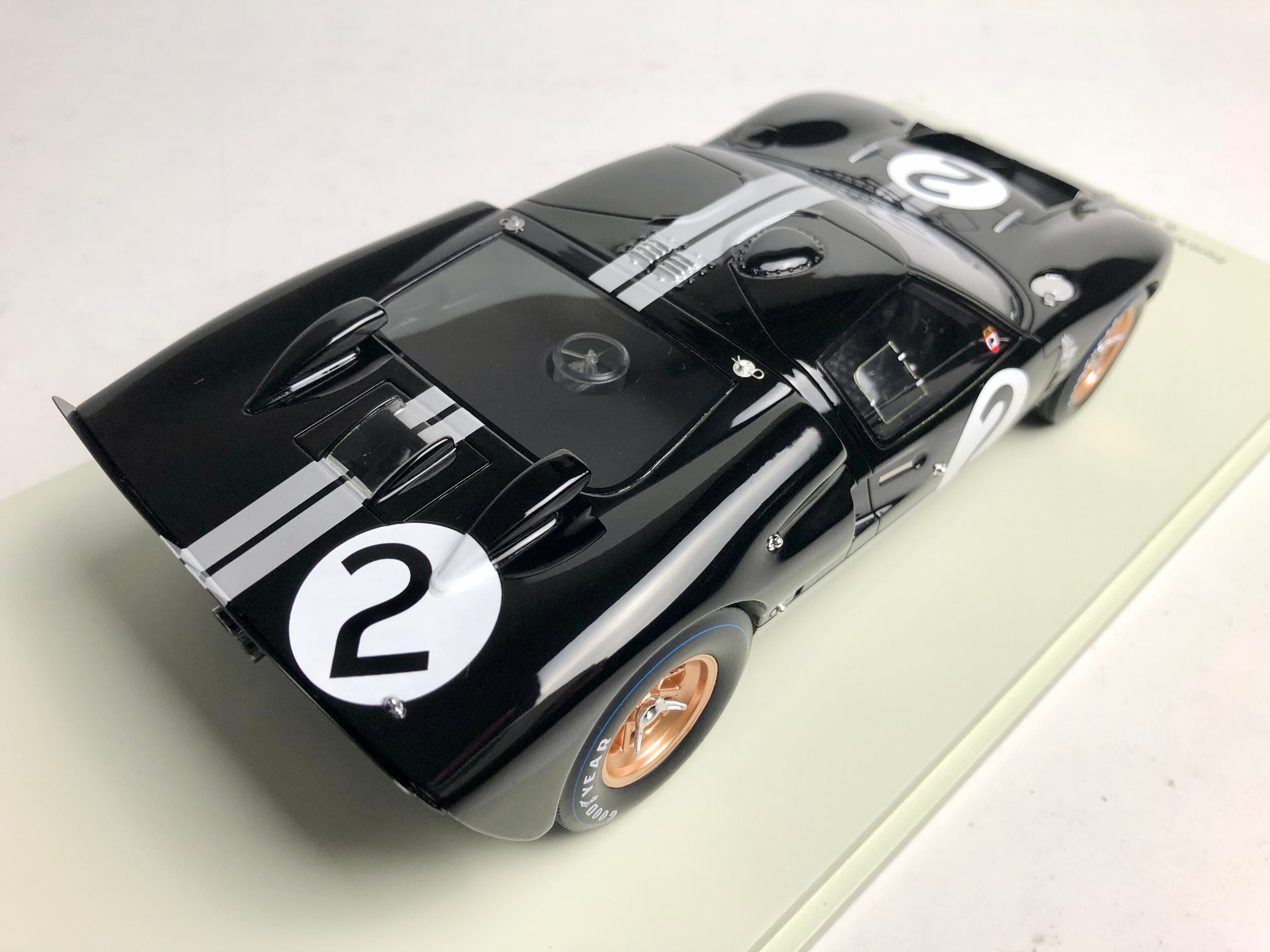 1:18 scale Ford GT40 1966 Le Mans Winner