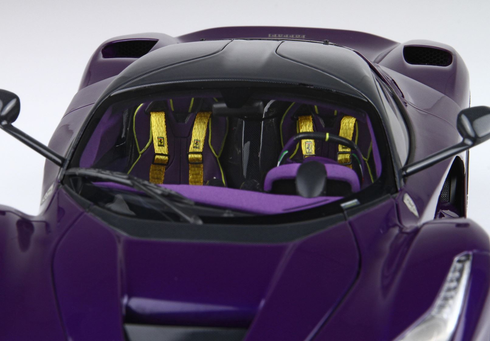 BBR La Ferrari 1:18 scale Diecast Purple Dubai Viloa Vio