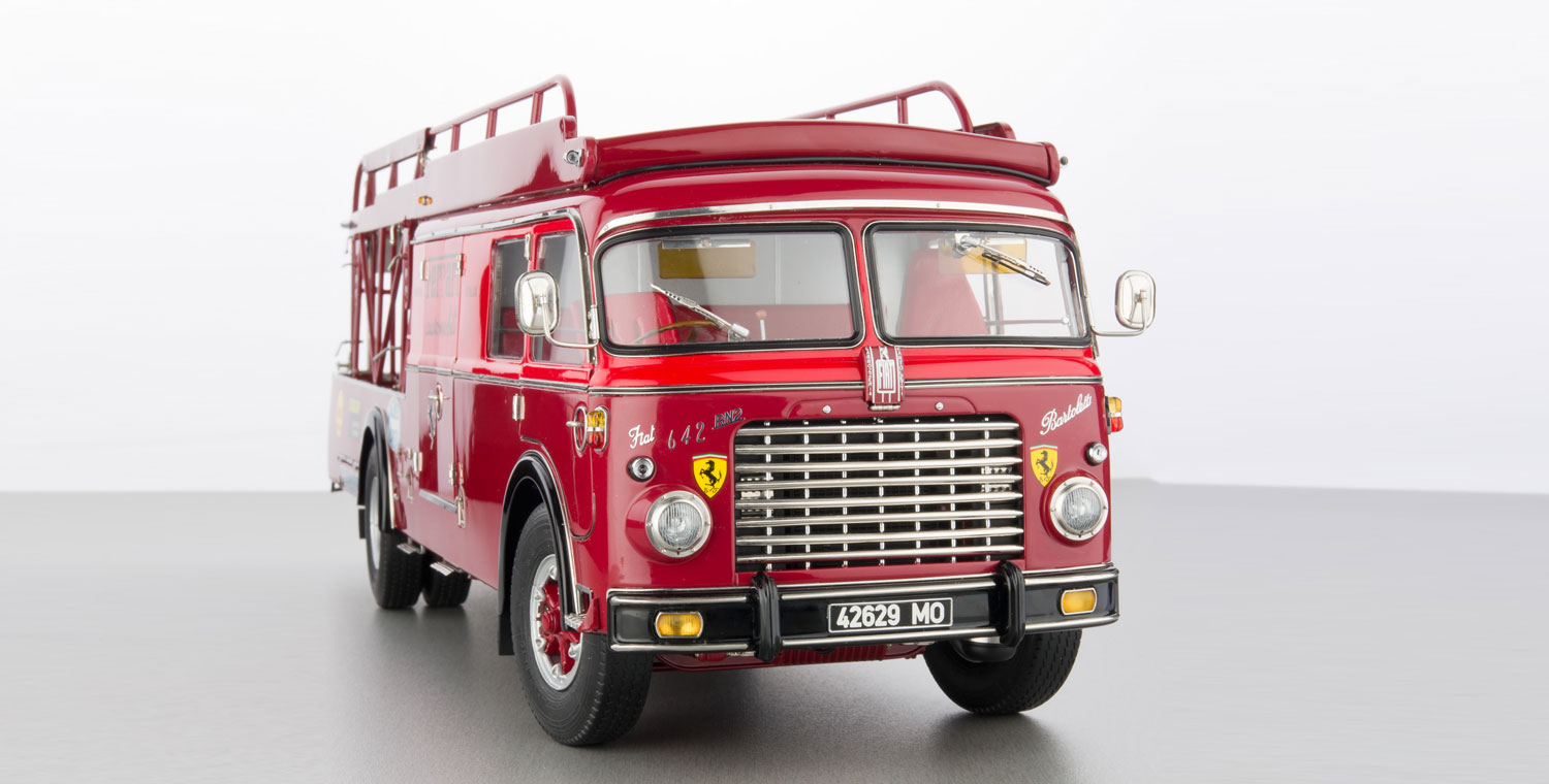 CMC M084 1:18 Ferrari Race Transporter 2024 model