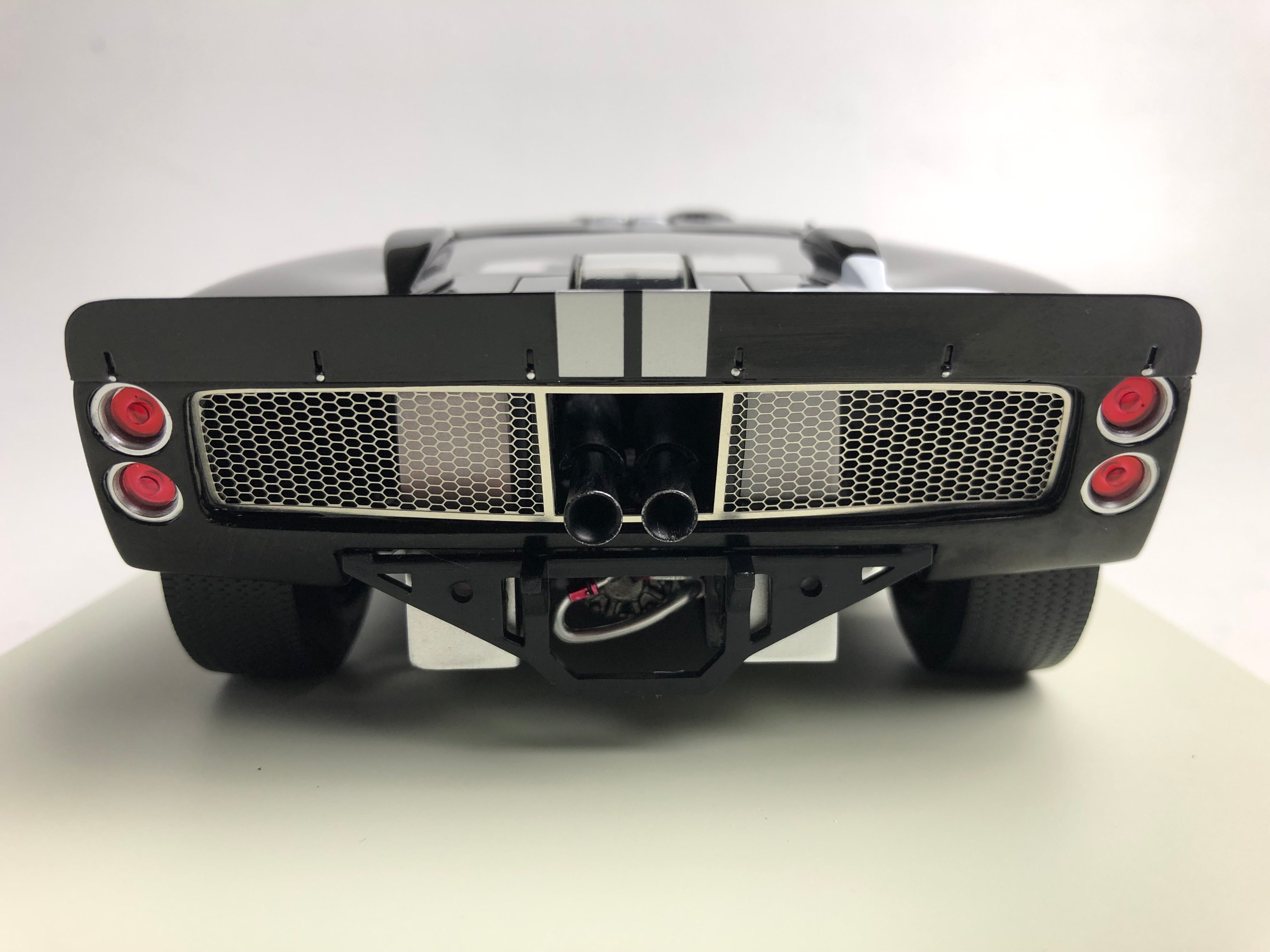 1:18 scale Ford GT40 1966 Le Mans Winner