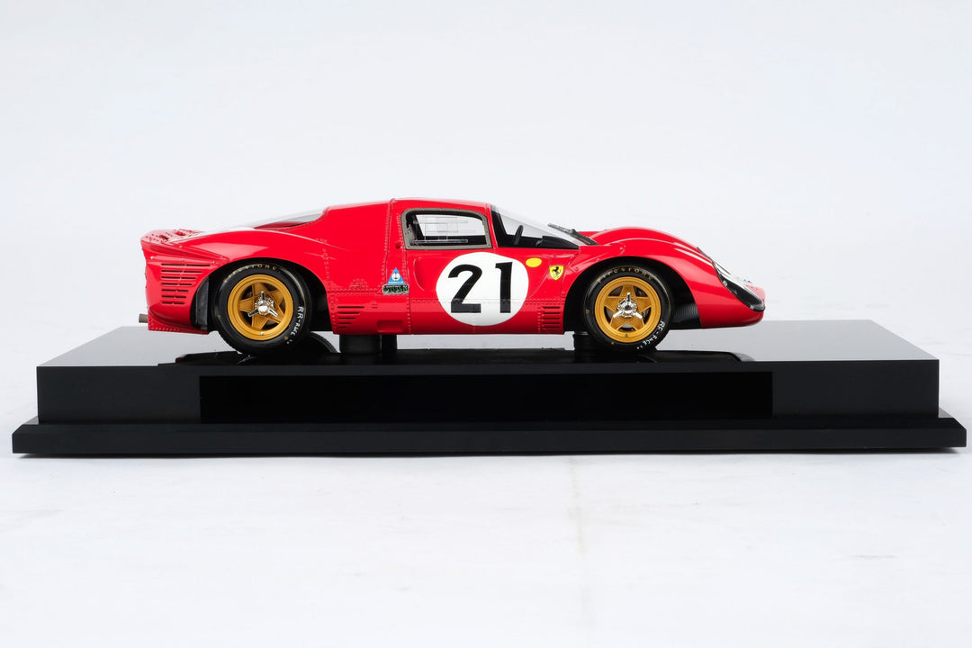 Amalgam Ferrari 330 P4 1:18 scale – Revilo Model Cars